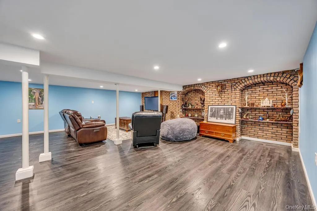 83 Strathmore Village Drive, Brookhaven, NY, 4 Bedrooms Bedrooms, 8 Rooms Rooms,2 BathroomsBathrooms,Residential,For Rent,Strathmore Village,0,1011370 83 Strathmore Village Drive, Brookhaven, NY, 4 Bedrooms Bedrooms, 8 Rooms Rooms,2 BathroomsBathrooms,Residential,For Rent,Strathmore Village,0,1011370