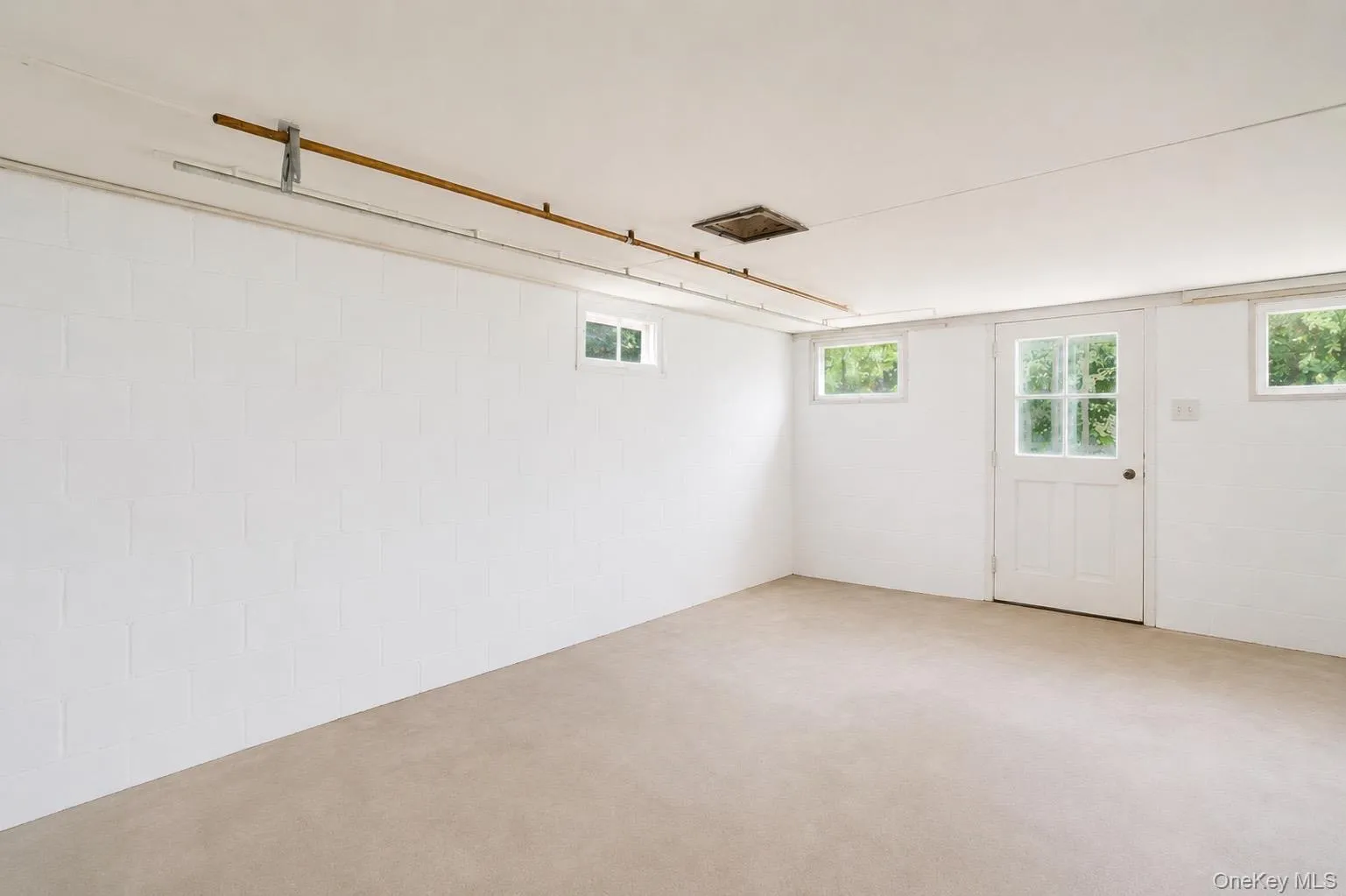 968 Glenwood Road, Hempstead, NY, 3 Bedrooms Bedrooms, 9 Rooms Rooms,1 BathroomBathrooms,Residential,For Rent,Glenwood,0,1011375 968 Glenwood Road, Hempstead, NY, 3 Bedrooms Bedrooms, 9 Rooms Rooms,1 BathroomBathrooms,Residential,For Rent,Glenwood,0,1011375