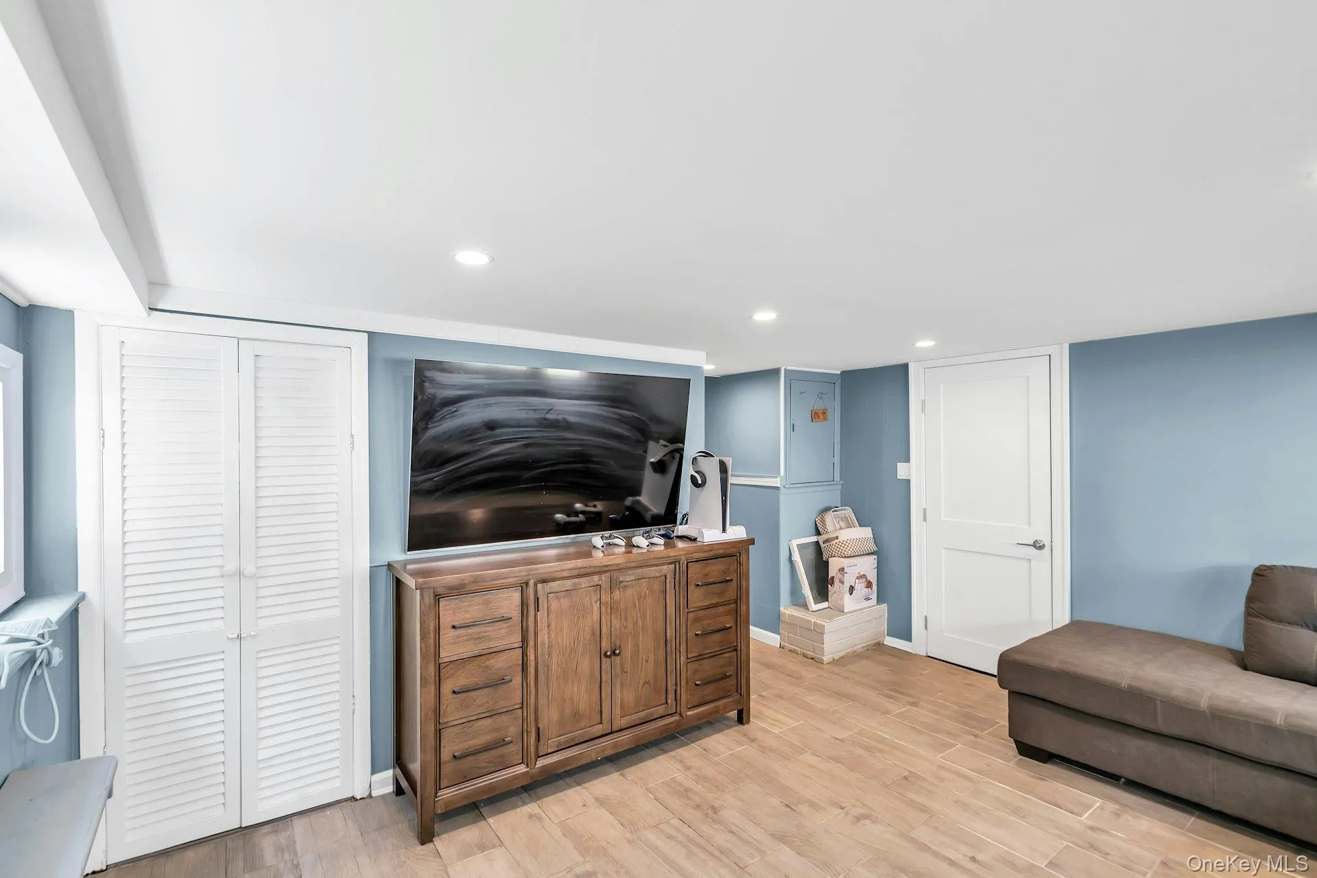 31 Jane Drive, Babylon, NY, 3 Bedrooms Bedrooms, 9 Rooms Rooms,1 BathroomBathrooms,Residential,For Rent,Jane,0,1011378 31 Jane Drive, Babylon, NY, 3 Bedrooms Bedrooms, 9 Rooms Rooms,1 BathroomBathrooms,Residential,For Rent,Jane,0,1011378