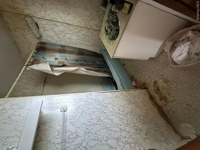 17 Mound Street, Babylon, NY, 3 Bedrooms Bedrooms, 7 Rooms Rooms,1 BathroomBathrooms,Residential,For Rent,Mound,0,1011384 17 Mound Street, Babylon, NY, 3 Bedrooms Bedrooms, 7 Rooms Rooms,1 BathroomBathrooms,Residential,For Rent,Mound,0,1011384