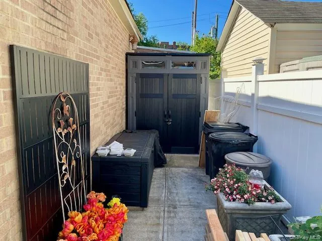 72-12 66th Road, New York, NY, 1 Bedroom Bedrooms, 5 Rooms Rooms,1 BathroomBathrooms,Residential,For Rent,66th,0,1011386 72-12 66th Road, New York, NY, 1 Bedroom Bedrooms, 5 Rooms Rooms,1 BathroomBathrooms,Residential,For Rent,66th,0,1011386