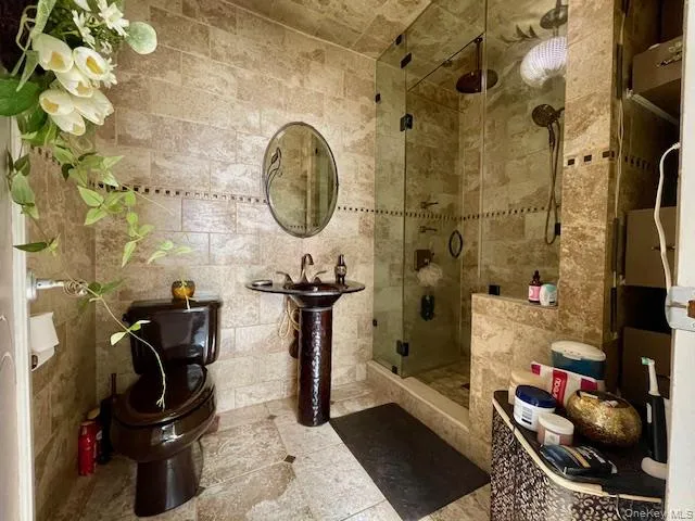 72-12 66th Road, New York, NY, 1 Bedroom Bedrooms, 5 Rooms Rooms,1 BathroomBathrooms,Residential,For Rent,66th,0,1011386 72-12 66th Road, New York, NY, 1 Bedroom Bedrooms, 5 Rooms Rooms,1 BathroomBathrooms,Residential,For Rent,66th,0,1011386