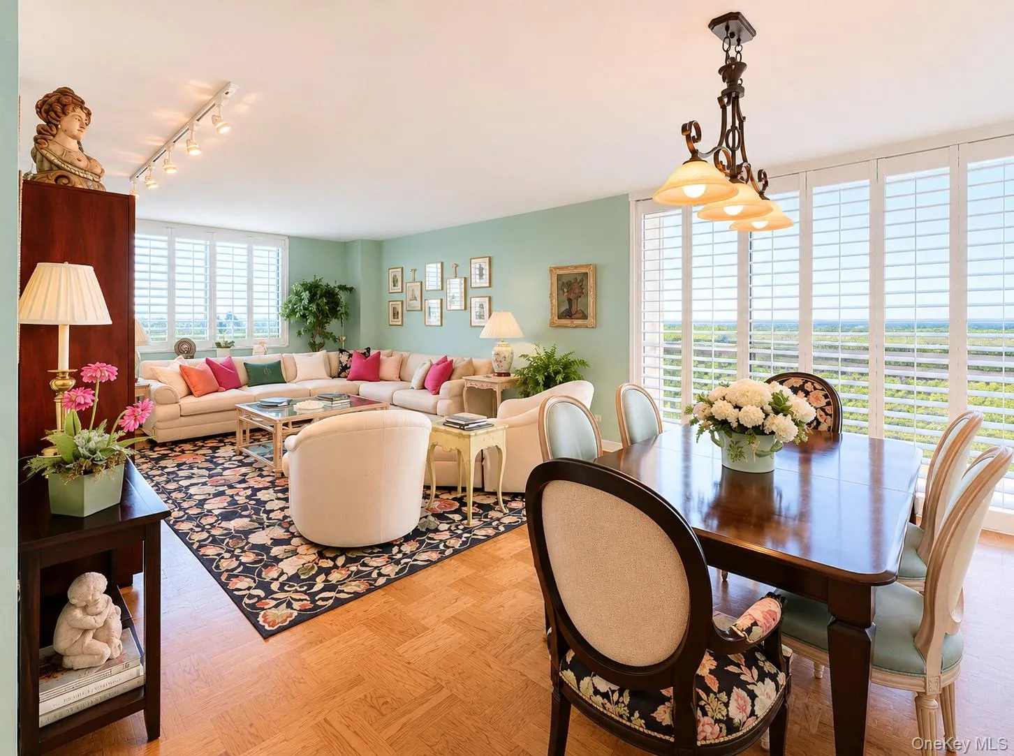 27110 Grand Central Parkway, New York, NY, 1 Bedroom Bedrooms, 4 Rooms Rooms,1 BathroomBathrooms,Residential,For Rent,Grand Central,0,1011388 27110 Grand Central Parkway, New York, NY, 1 Bedroom Bedrooms, 4 Rooms Rooms,1 BathroomBathrooms,Residential,For Rent,Grand Central,0,1011388