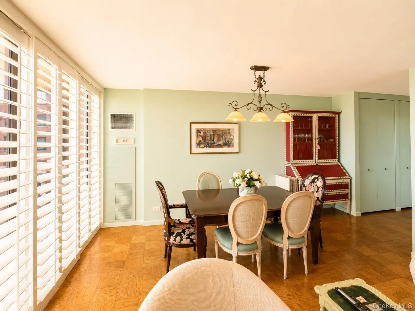 27110 Grand Central Parkway, New York, NY, 1 Bedroom Bedrooms, 4 Rooms Rooms,1 BathroomBathrooms,Residential,For Rent,Grand Central,0,1011388 27110 Grand Central Parkway, New York, NY, 1 Bedroom Bedrooms, 4 Rooms Rooms,1 BathroomBathrooms,Residential,For Rent,Grand Central,0,1011388