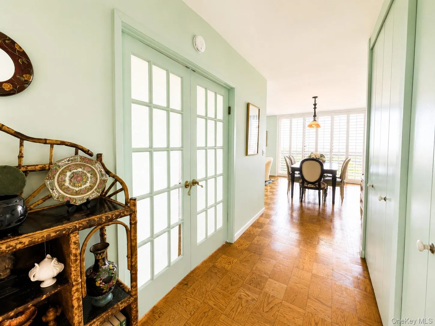 27110 Grand Central Parkway, New York, NY, 1 Bedroom Bedrooms, 4 Rooms Rooms,1 BathroomBathrooms,Residential,For Rent,Grand Central,0,1011388 27110 Grand Central Parkway, New York, NY, 1 Bedroom Bedrooms, 4 Rooms Rooms,1 BathroomBathrooms,Residential,For Rent,Grand Central,0,1011388