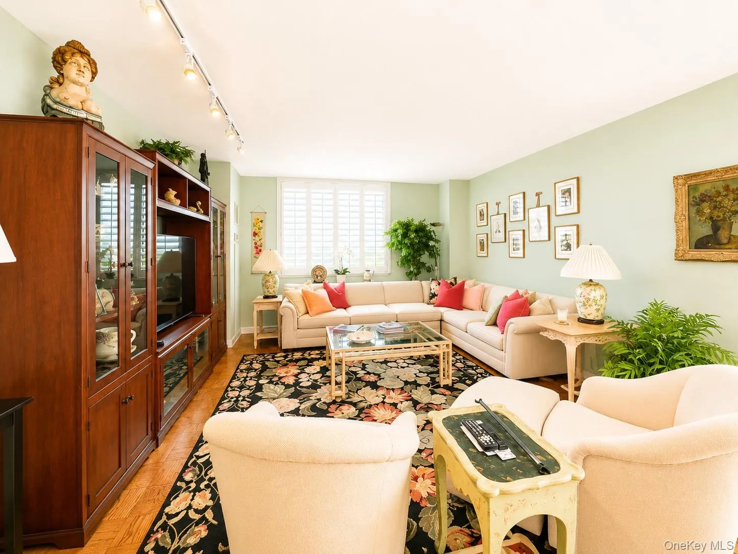 27110 Grand Central Parkway, New York, NY, 1 Bedroom Bedrooms, 4 Rooms Rooms,1 BathroomBathrooms,Residential,For Rent,Grand Central,0,1011388 27110 Grand Central Parkway, New York, NY, 1 Bedroom Bedrooms, 4 Rooms Rooms,1 BathroomBathrooms,Residential,For Rent,Grand Central,0,1011388