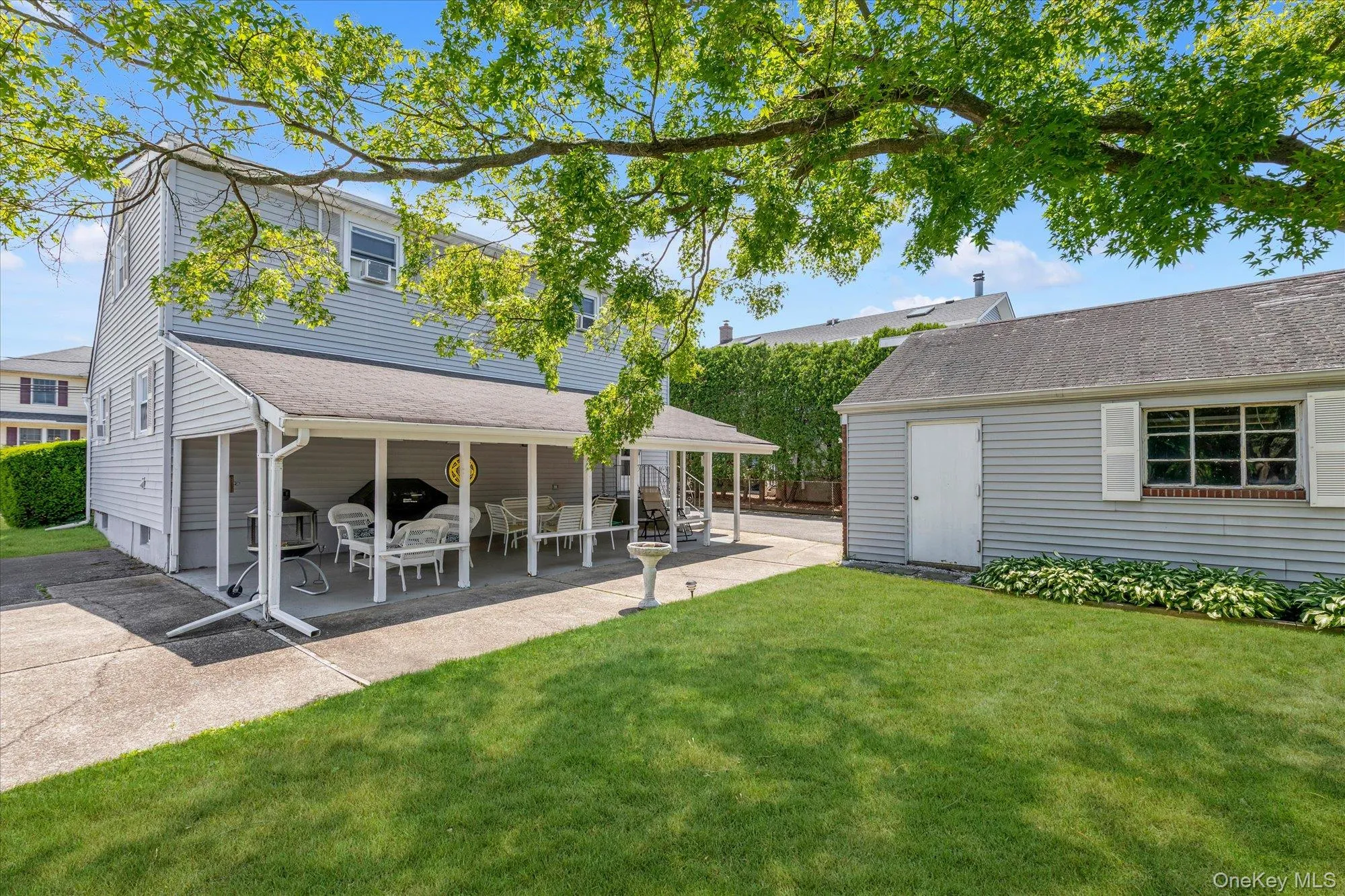 3 Avenue B, Oyster Bay, NY, 4 Bedrooms Bedrooms, 6 Rooms Rooms,2 BathroomsBathrooms,Residential,For Rent,Avenue B,0,1011391 3 Avenue B, Oyster Bay, NY, 4 Bedrooms Bedrooms, 6 Rooms Rooms,2 BathroomsBathrooms,Residential,For Rent,Avenue B,0,1011391
