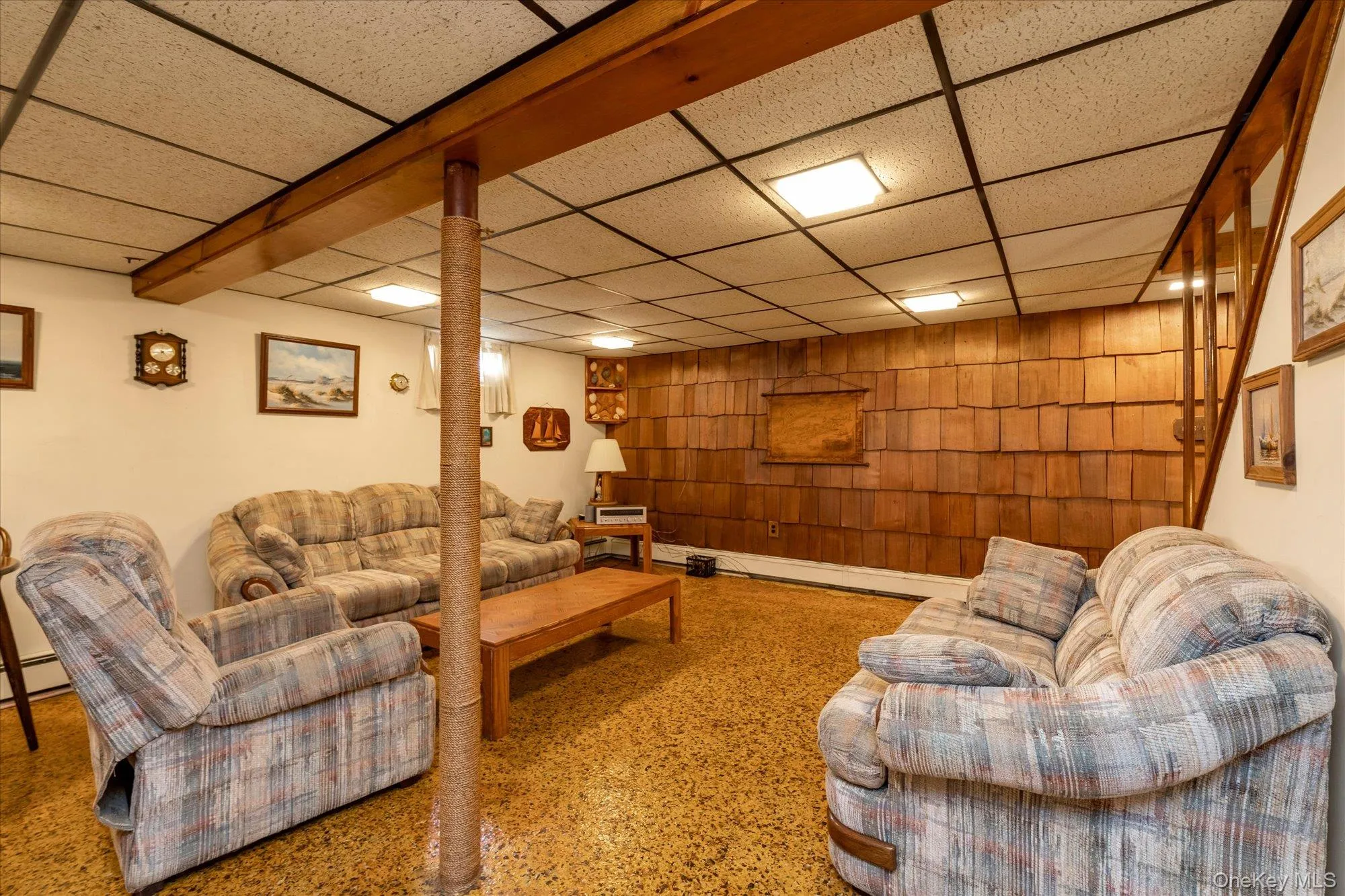 3 Avenue B, Oyster Bay, NY, 4 Bedrooms Bedrooms, 6 Rooms Rooms,2 BathroomsBathrooms,Residential,For Rent,Avenue B,0,1011391 3 Avenue B, Oyster Bay, NY, 4 Bedrooms Bedrooms, 6 Rooms Rooms,2 BathroomsBathrooms,Residential,For Rent,Avenue B,0,1011391
