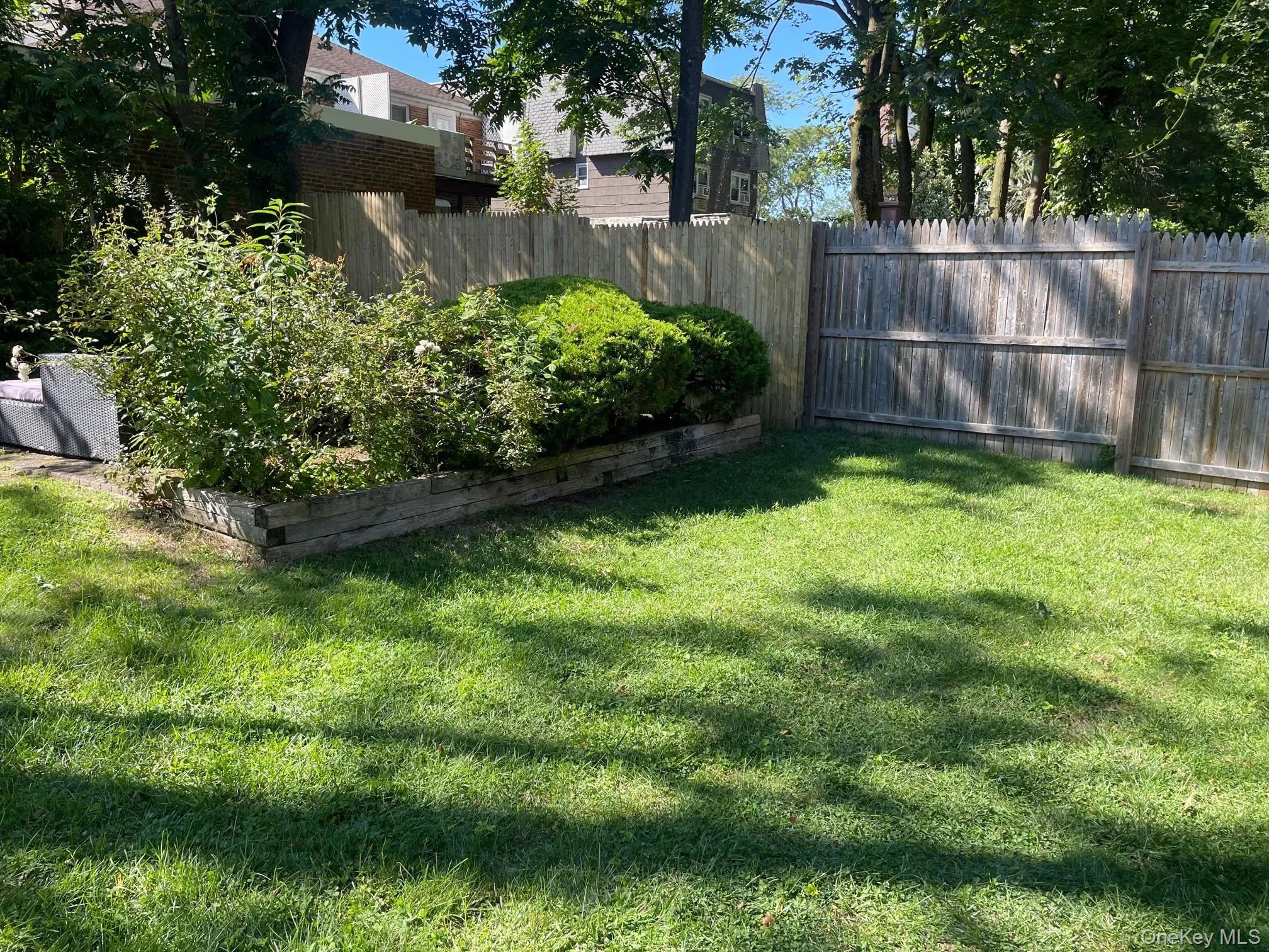 14 Linden Street, North Hempstead, NY, 2 Bedrooms Bedrooms, 5 Rooms Rooms,2 BathroomsBathrooms,Residential Lease,For Rent,Linden,0,1011392 14 Linden Street, North Hempstead, NY, 2 Bedrooms Bedrooms, 5 Rooms Rooms,2 BathroomsBathrooms,Residential Lease,For Rent,Linden,0,1011392