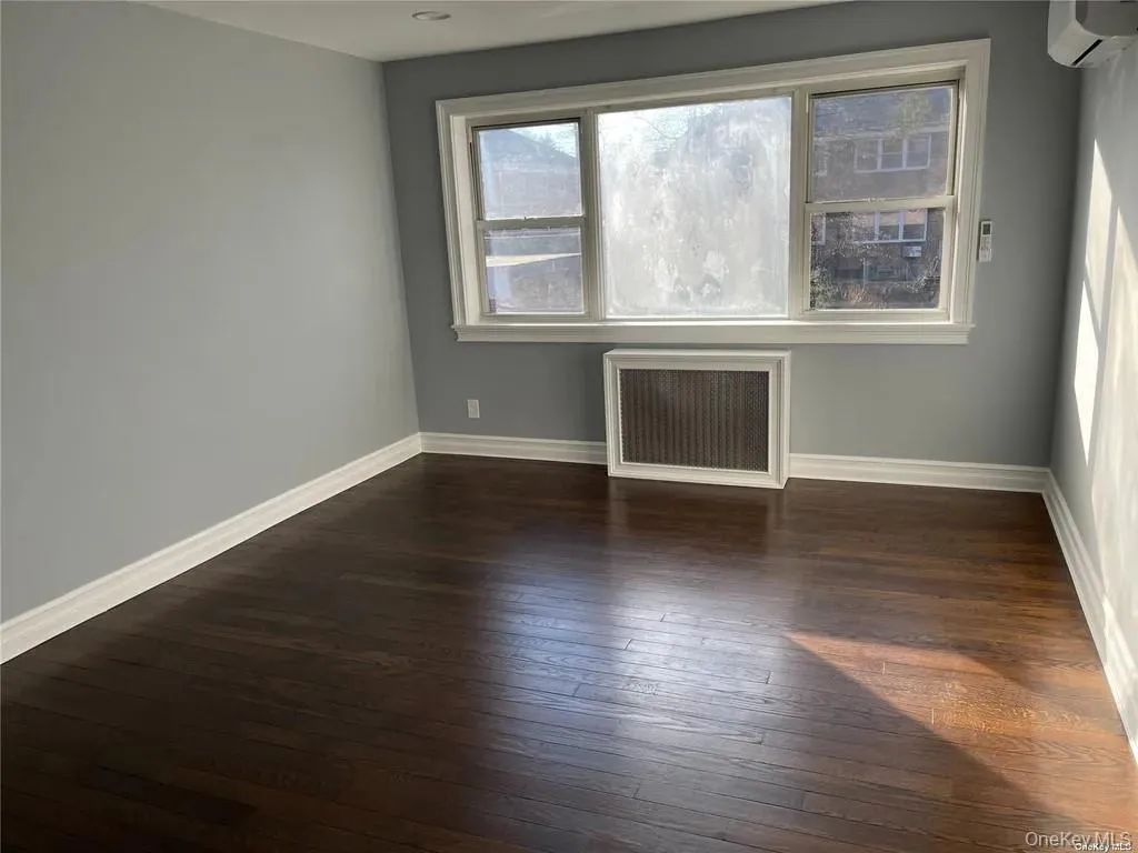 14 Linden Street, North Hempstead, NY, 2 Bedrooms Bedrooms, 5 Rooms Rooms,2 BathroomsBathrooms,Residential Lease,For Rent,Linden,0,1011392 14 Linden Street, North Hempstead, NY, 2 Bedrooms Bedrooms, 5 Rooms Rooms,2 BathroomsBathrooms,Residential Lease,For Rent,Linden,0,1011392