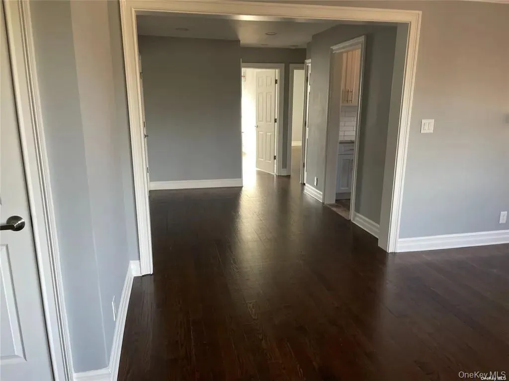 14 Linden Street, North Hempstead, NY, 2 Bedrooms Bedrooms, 5 Rooms Rooms,2 BathroomsBathrooms,Residential Lease,For Rent,Linden,0,1011392 14 Linden Street, North Hempstead, NY, 2 Bedrooms Bedrooms, 5 Rooms Rooms,2 BathroomsBathrooms,Residential Lease,For Rent,Linden,0,1011392