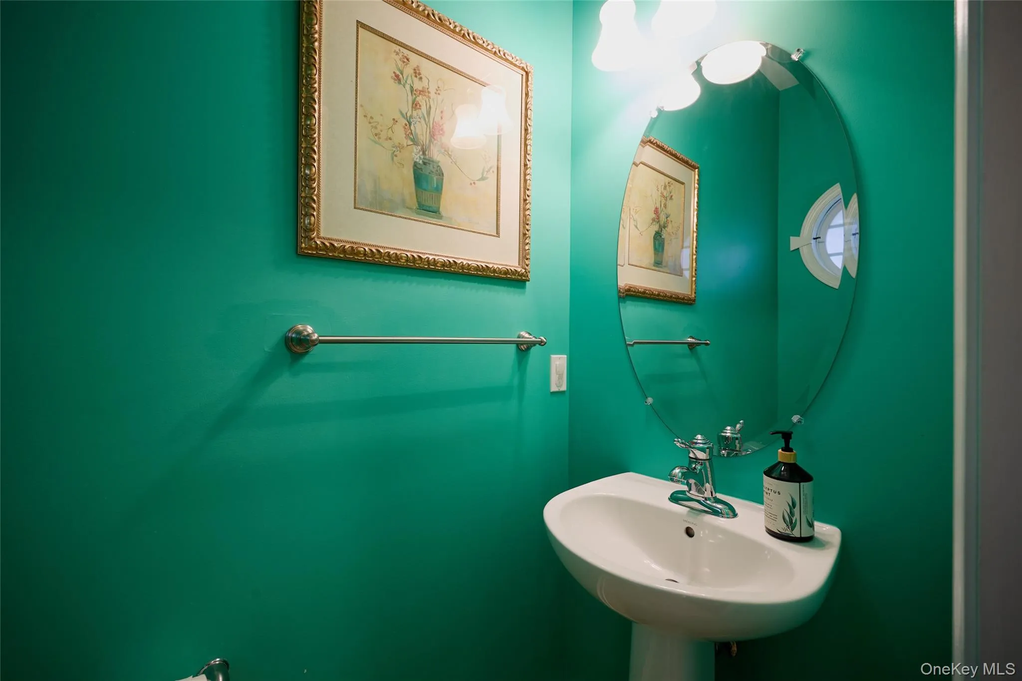 Powder Room Powder Room