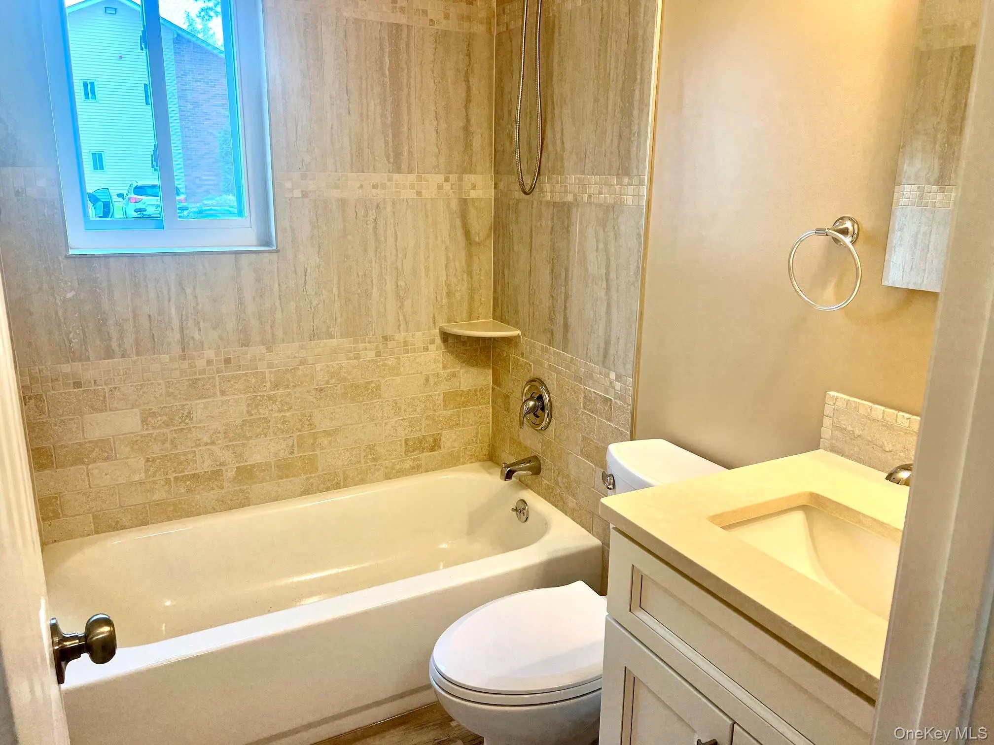 33 Juniper Court, Brookhaven, NY, 1 Bedroom Bedrooms, 4 Rooms Rooms,1 BathroomBathrooms,Residential,For Rent,Juniper,0,1011395 33 Juniper Court, Brookhaven, NY, 1 Bedroom Bedrooms, 4 Rooms Rooms,1 BathroomBathrooms,Residential,For Rent,Juniper,0,1011395