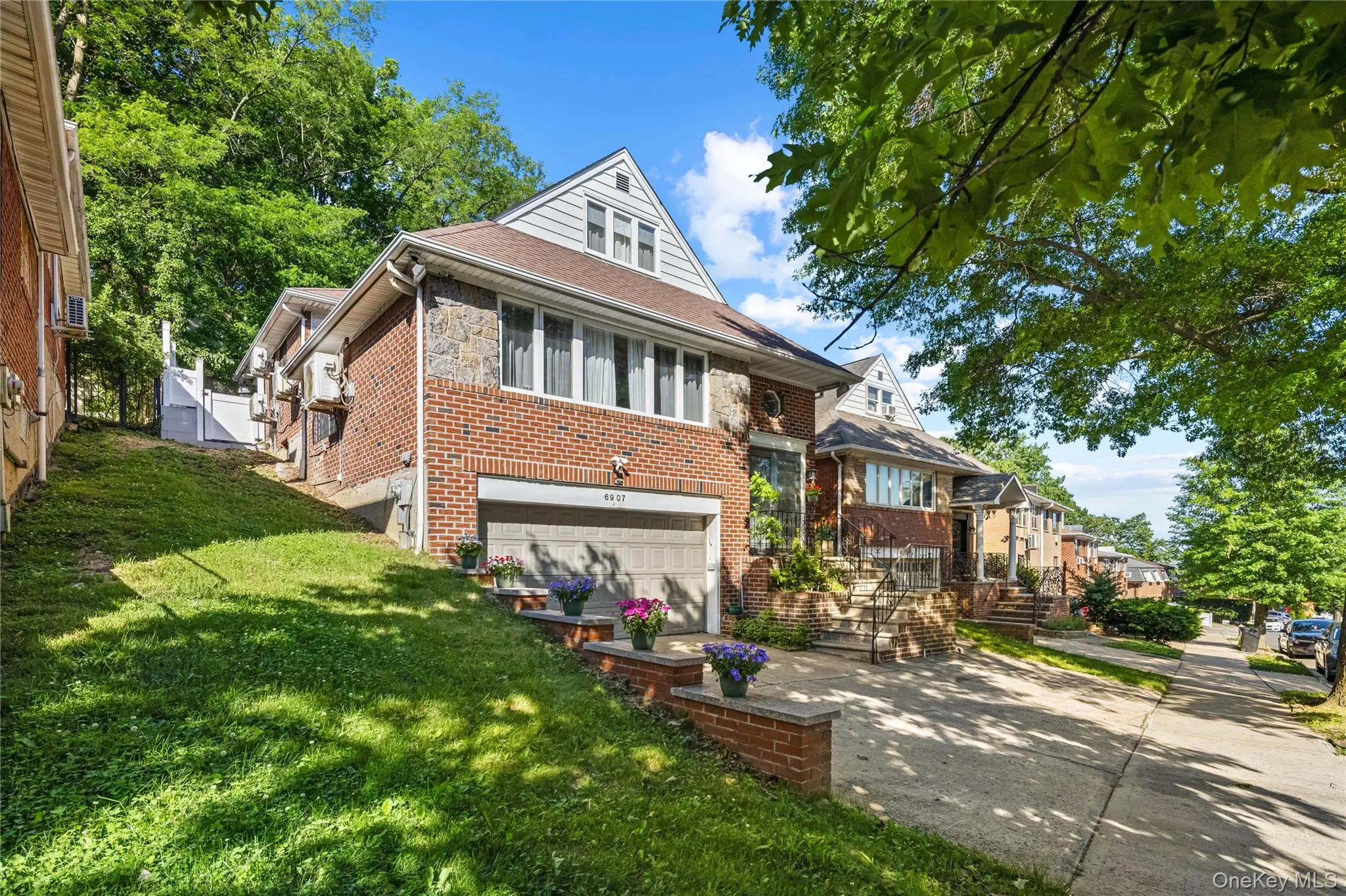 6907 Little Neck Parkway, New York, NY, 5 Bedrooms Bedrooms, 12 Rooms Rooms,2 BathroomsBathrooms,Residential,For Rent,Little Neck,0,1011397 6907 Little Neck Parkway, New York, NY, 5 Bedrooms Bedrooms, 12 Rooms Rooms,2 BathroomsBathrooms,Residential,For Rent,Little Neck,0,1011397