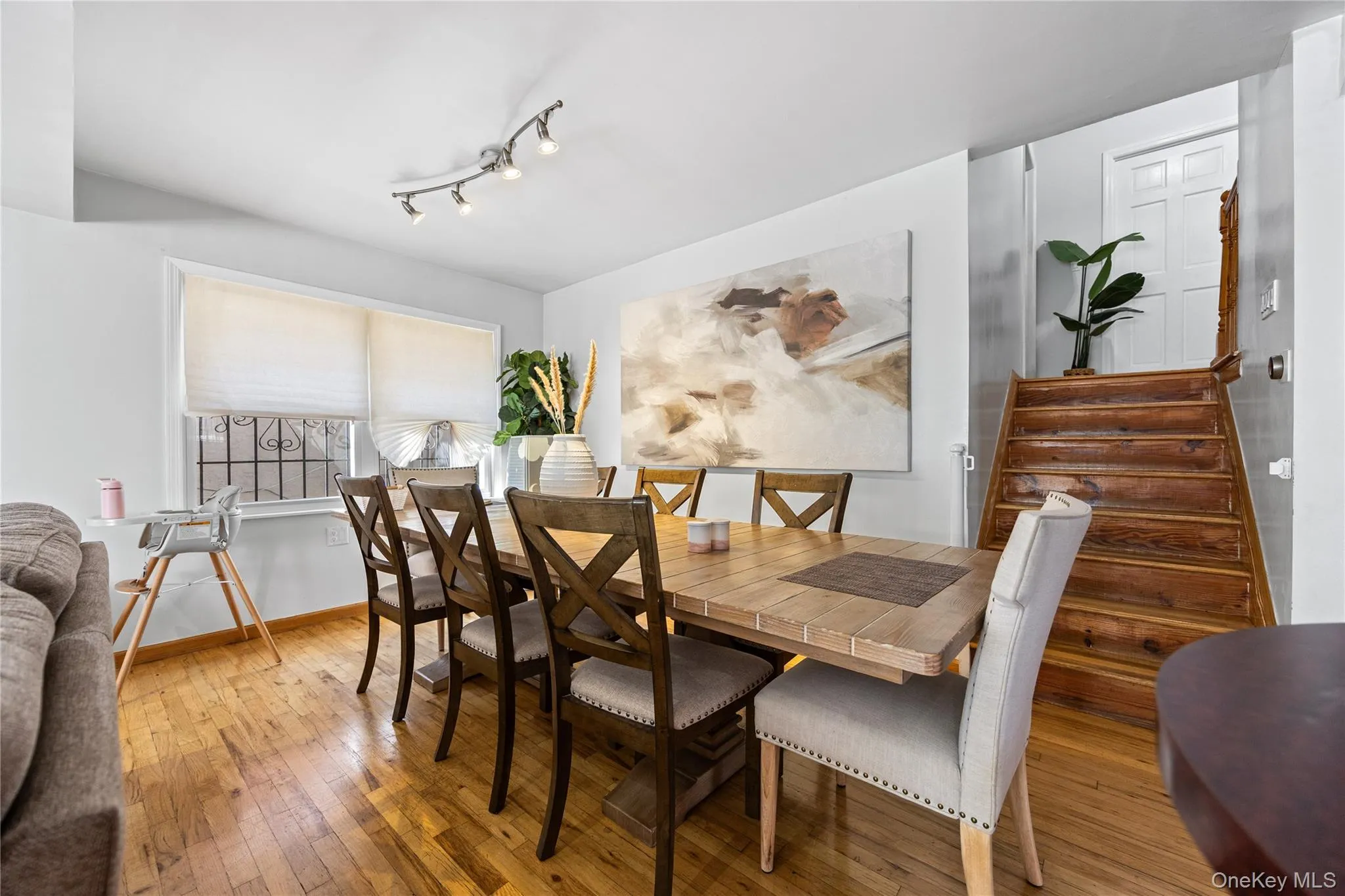 6907 Little Neck Parkway, New York, NY, 5 Bedrooms Bedrooms, 12 Rooms Rooms,2 BathroomsBathrooms,Residential,For Rent,Little Neck,0,1011397 6907 Little Neck Parkway, New York, NY, 5 Bedrooms Bedrooms, 12 Rooms Rooms,2 BathroomsBathrooms,Residential,For Rent,Little Neck,0,1011397