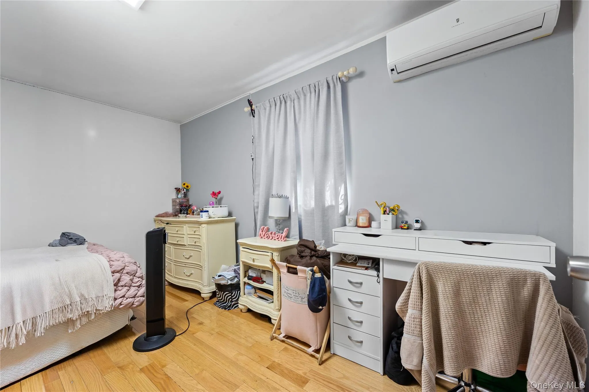 6907 Little Neck Parkway, New York, NY, 5 Bedrooms Bedrooms, 12 Rooms Rooms,2 BathroomsBathrooms,Residential,For Rent,Little Neck,0,1011397 6907 Little Neck Parkway, New York, NY, 5 Bedrooms Bedrooms, 12 Rooms Rooms,2 BathroomsBathrooms,Residential,For Rent,Little Neck,0,1011397