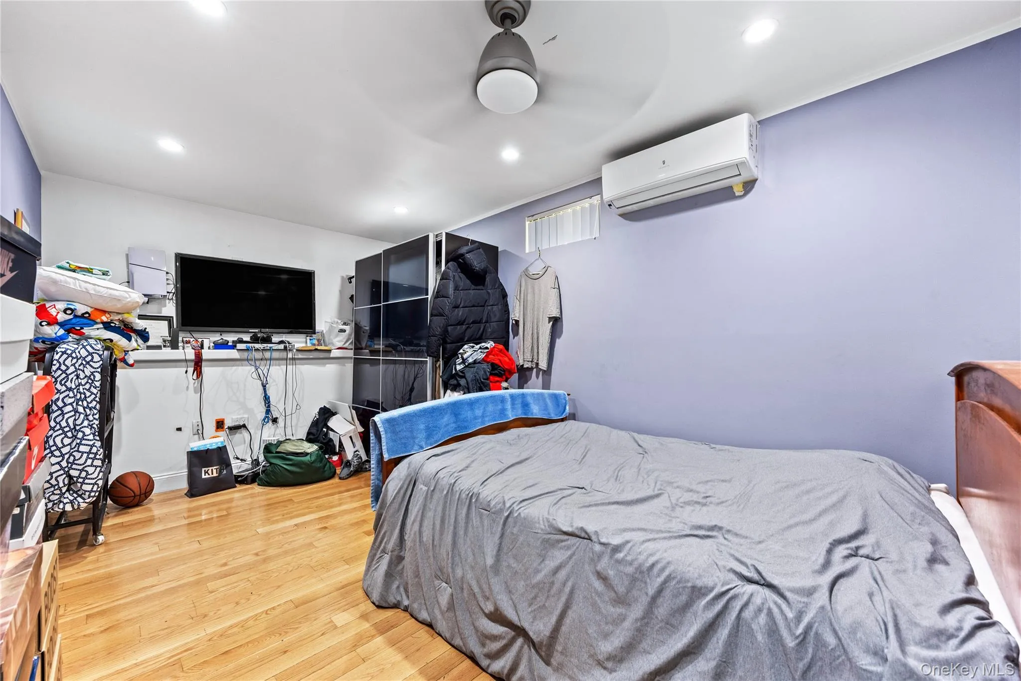 6907 Little Neck Parkway, New York, NY, 5 Bedrooms Bedrooms, 12 Rooms Rooms,2 BathroomsBathrooms,Residential,For Rent,Little Neck,0,1011397 6907 Little Neck Parkway, New York, NY, 5 Bedrooms Bedrooms, 12 Rooms Rooms,2 BathroomsBathrooms,Residential,For Rent,Little Neck,0,1011397