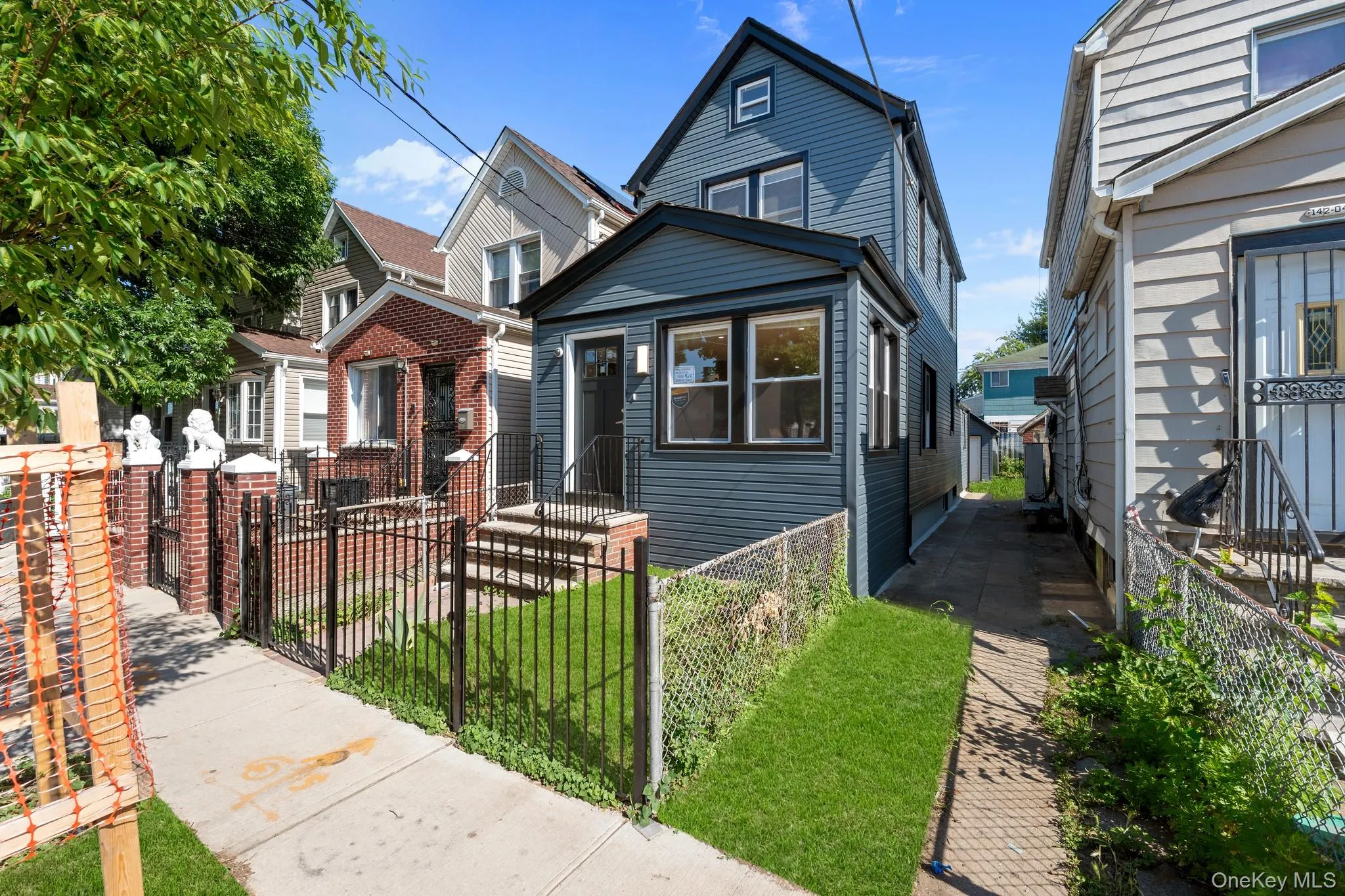 14206 116th Avenue, New York, NY, 3 Bedrooms Bedrooms, 12 Rooms Rooms,2 BathroomsBathrooms,Residential,For Rent,116th,0,1011399 14206 116th Avenue, New York, NY, 3 Bedrooms Bedrooms, 12 Rooms Rooms,2 BathroomsBathrooms,Residential,For Rent,116th,0,1011399