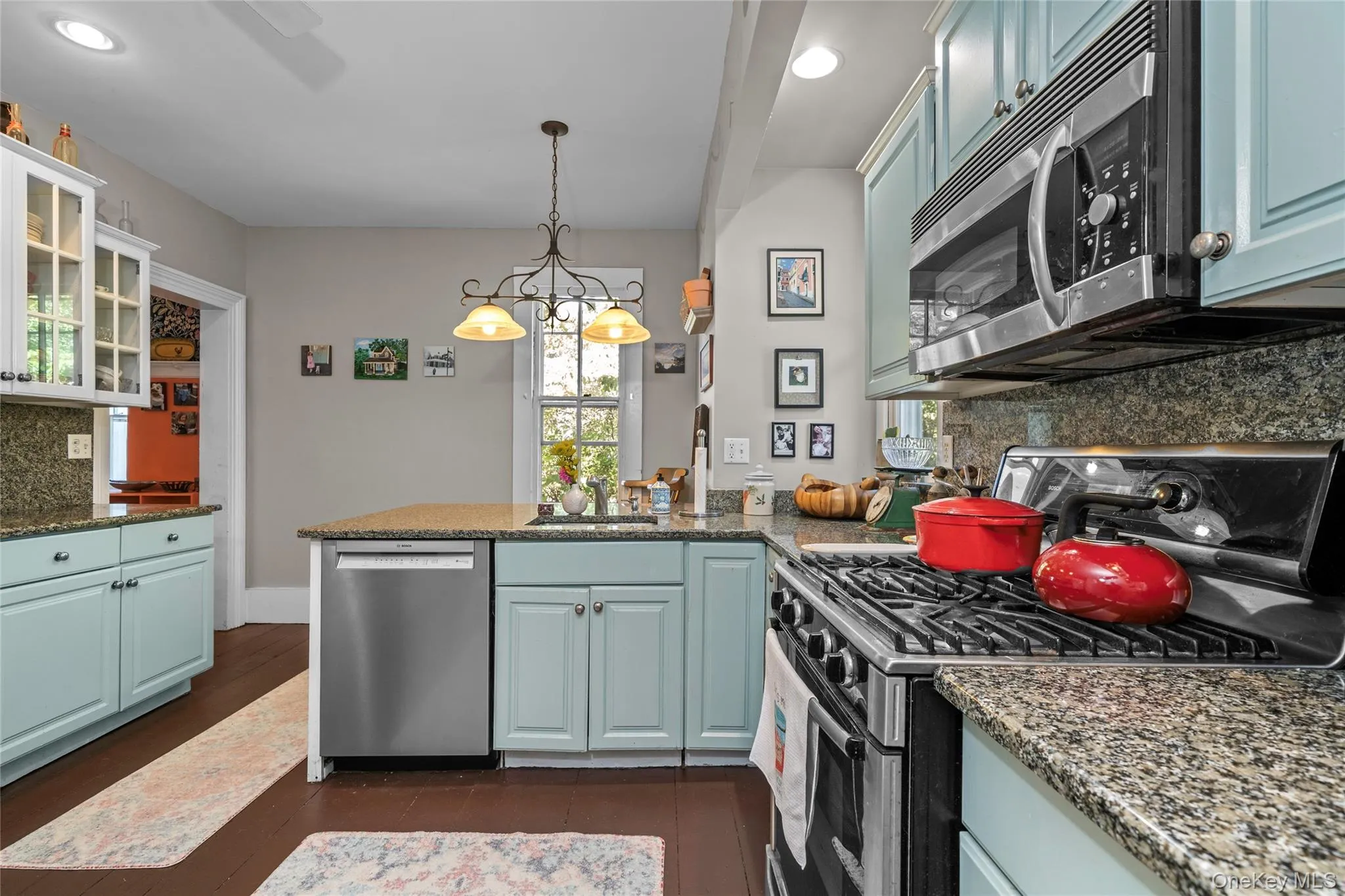 47 West Street, Warwick (town), NY, 3 Bedrooms Bedrooms, 10 Rooms Rooms,2 BathroomsBathrooms,Residential,For Rent,West,0,1011400 47 West Street, Warwick (town), NY, 3 Bedrooms Bedrooms, 10 Rooms Rooms,2 BathroomsBathrooms,Residential,For Rent,West,0,1011400