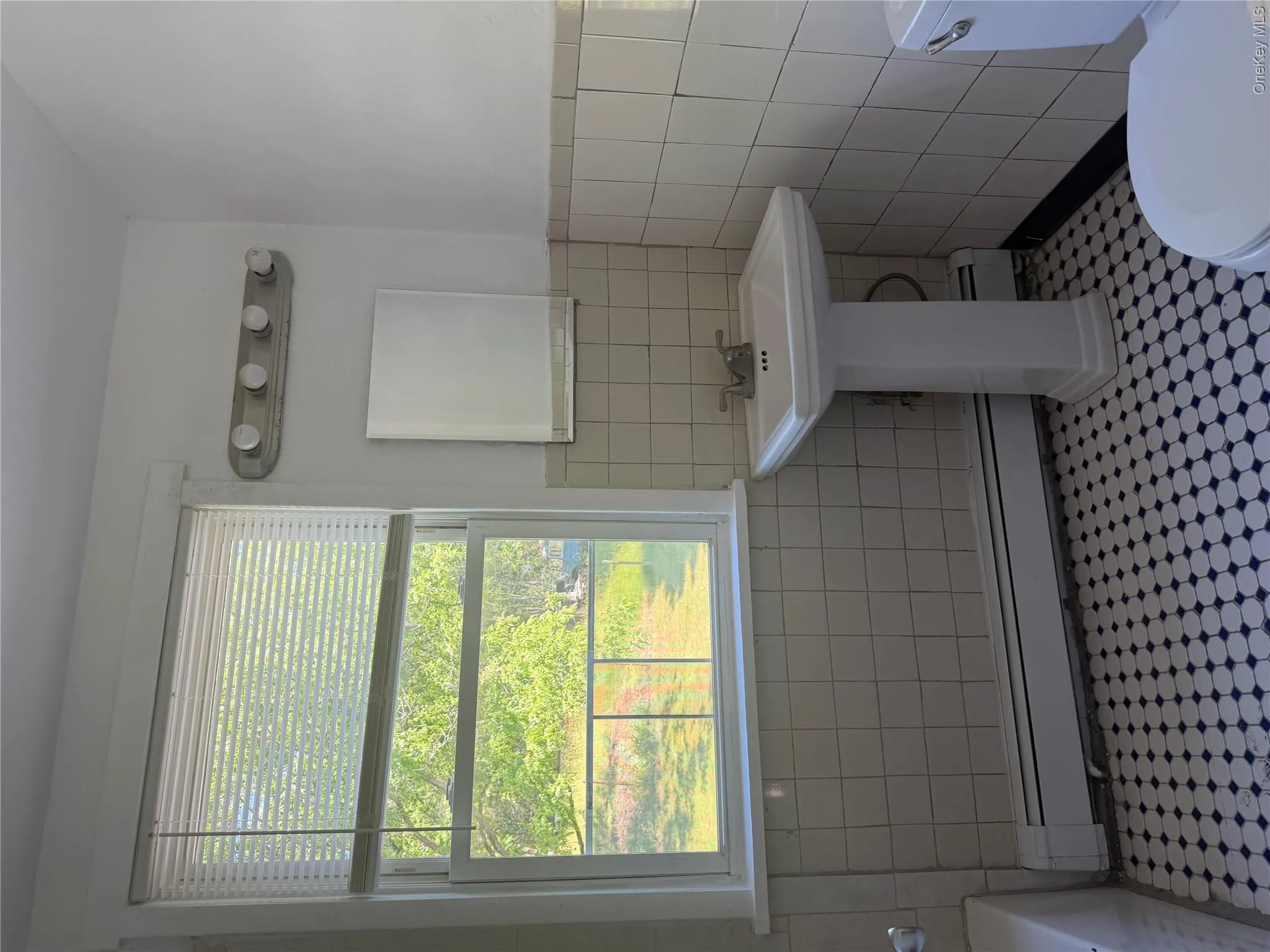 2727 Route 94, Blooming Grove, NY, 2 Bedrooms Bedrooms, 5 Rooms Rooms,1 BathroomBathrooms,Residential Lease,For Rent,Route 94,0,KEY1011402 2727 Route 94, Blooming Grove, NY, 2 Bedrooms Bedrooms, 5 Rooms Rooms,1 BathroomBathrooms,Residential Lease,For Rent,Route 94,0,KEY1011402