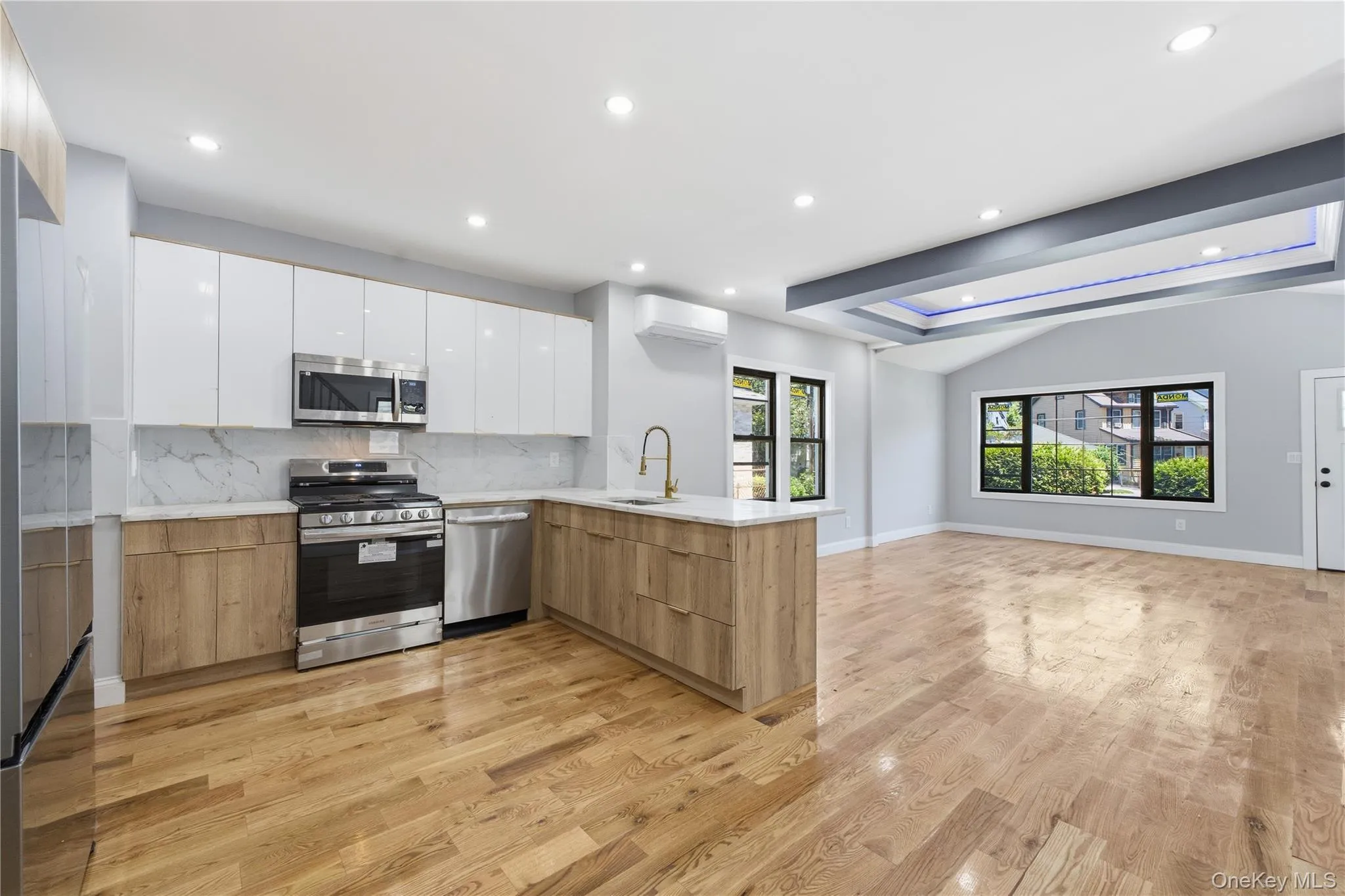 112-38 212th Street, New York, NY, 7 Bedrooms Bedrooms, 20 Rooms Rooms,4 BathroomsBathrooms,Residential,For Rent,212th,0,1011407 112-38 212th Street, New York, NY, 7 Bedrooms Bedrooms, 20 Rooms Rooms,4 BathroomsBathrooms,Residential,For Rent,212th,0,1011407