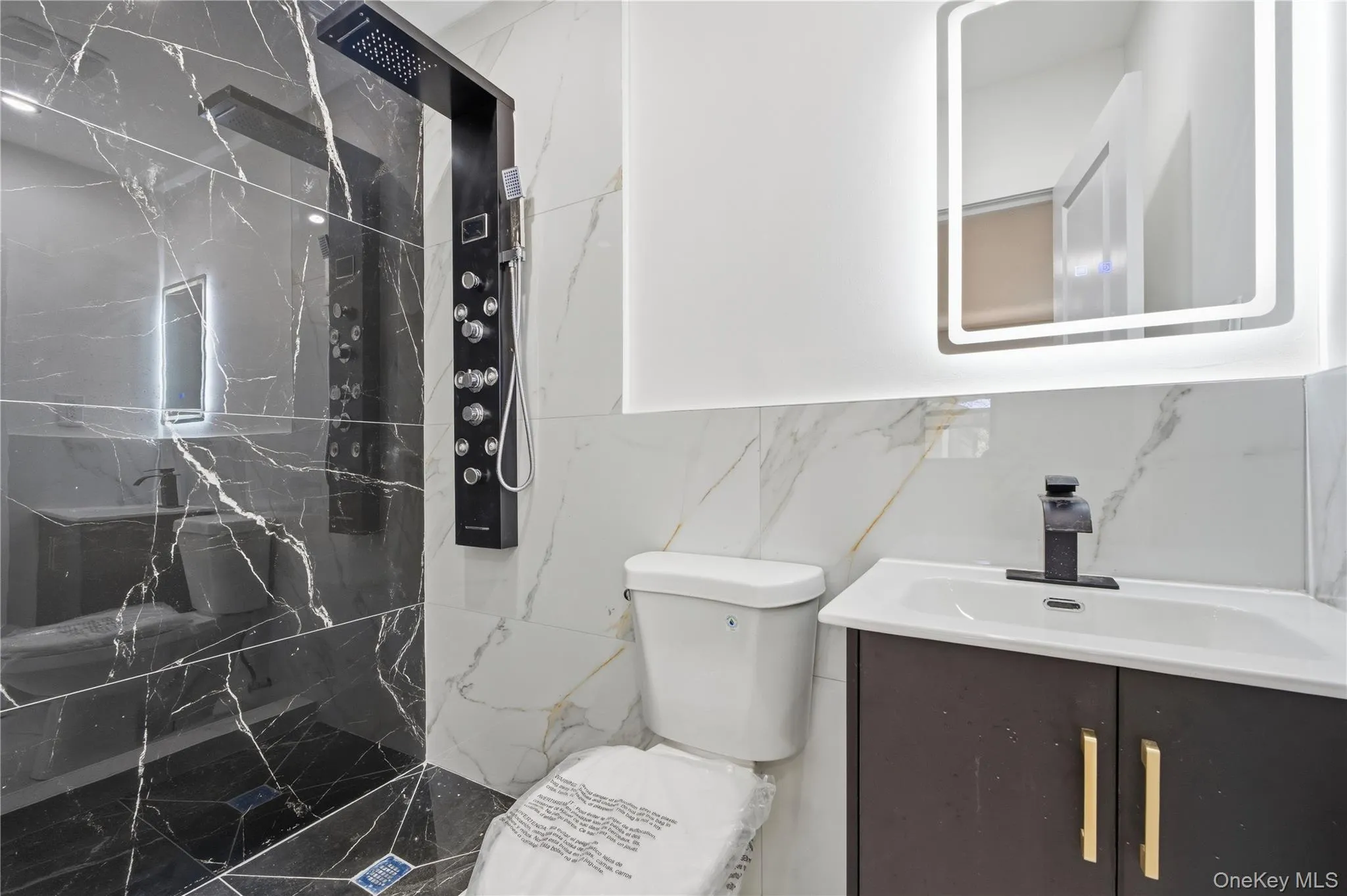112-38 212th Street, New York, NY, 7 Bedrooms Bedrooms, 20 Rooms Rooms,4 BathroomsBathrooms,Residential,For Rent,212th,0,1011407 112-38 212th Street, New York, NY, 7 Bedrooms Bedrooms, 20 Rooms Rooms,4 BathroomsBathrooms,Residential,For Rent,212th,0,1011407