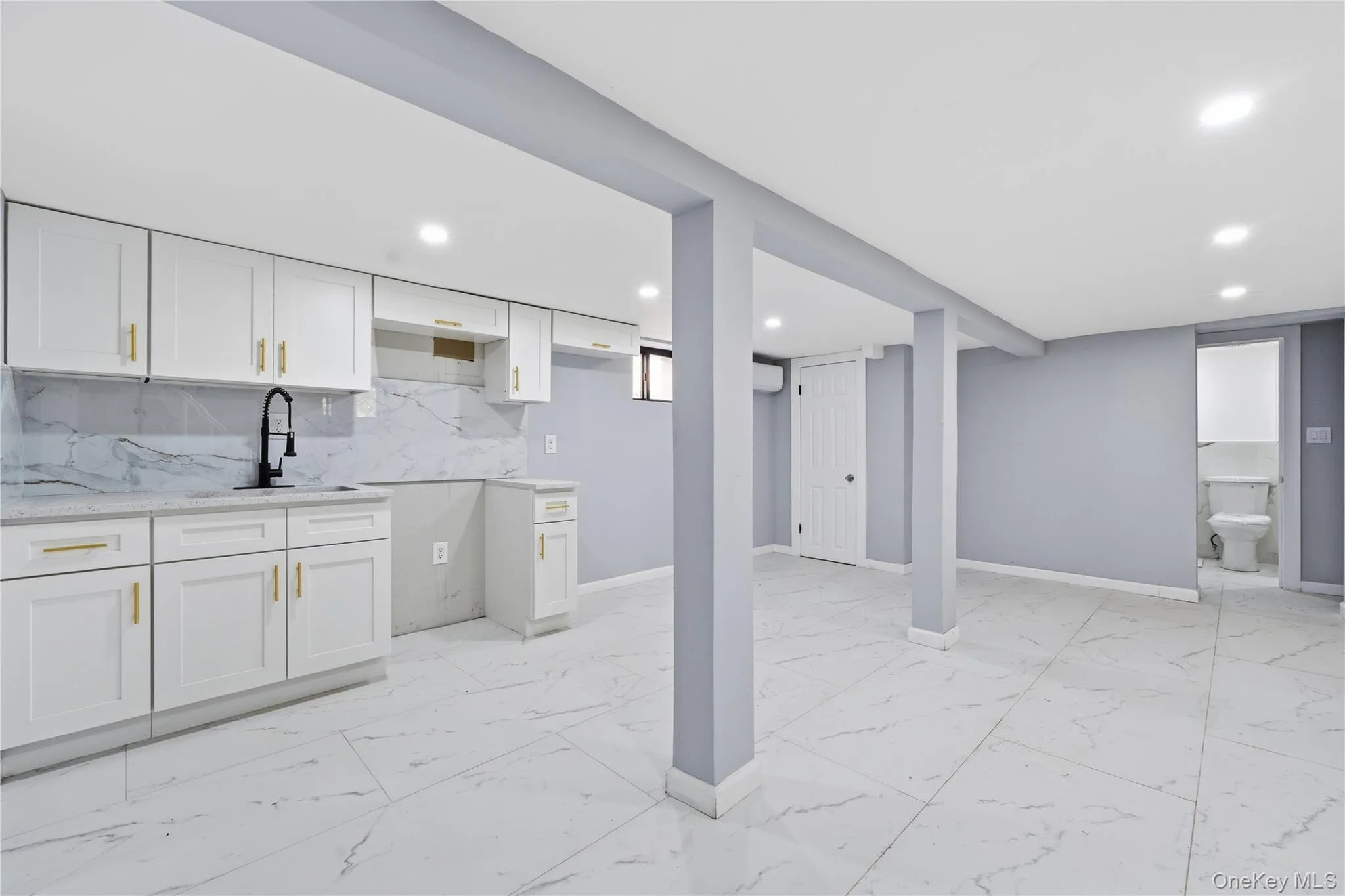 112-38 212th Street, New York, NY, 7 Bedrooms Bedrooms, 20 Rooms Rooms,4 BathroomsBathrooms,Residential,For Rent,212th,0,1011407 112-38 212th Street, New York, NY, 7 Bedrooms Bedrooms, 20 Rooms Rooms,4 BathroomsBathrooms,Residential,For Rent,212th,0,1011407