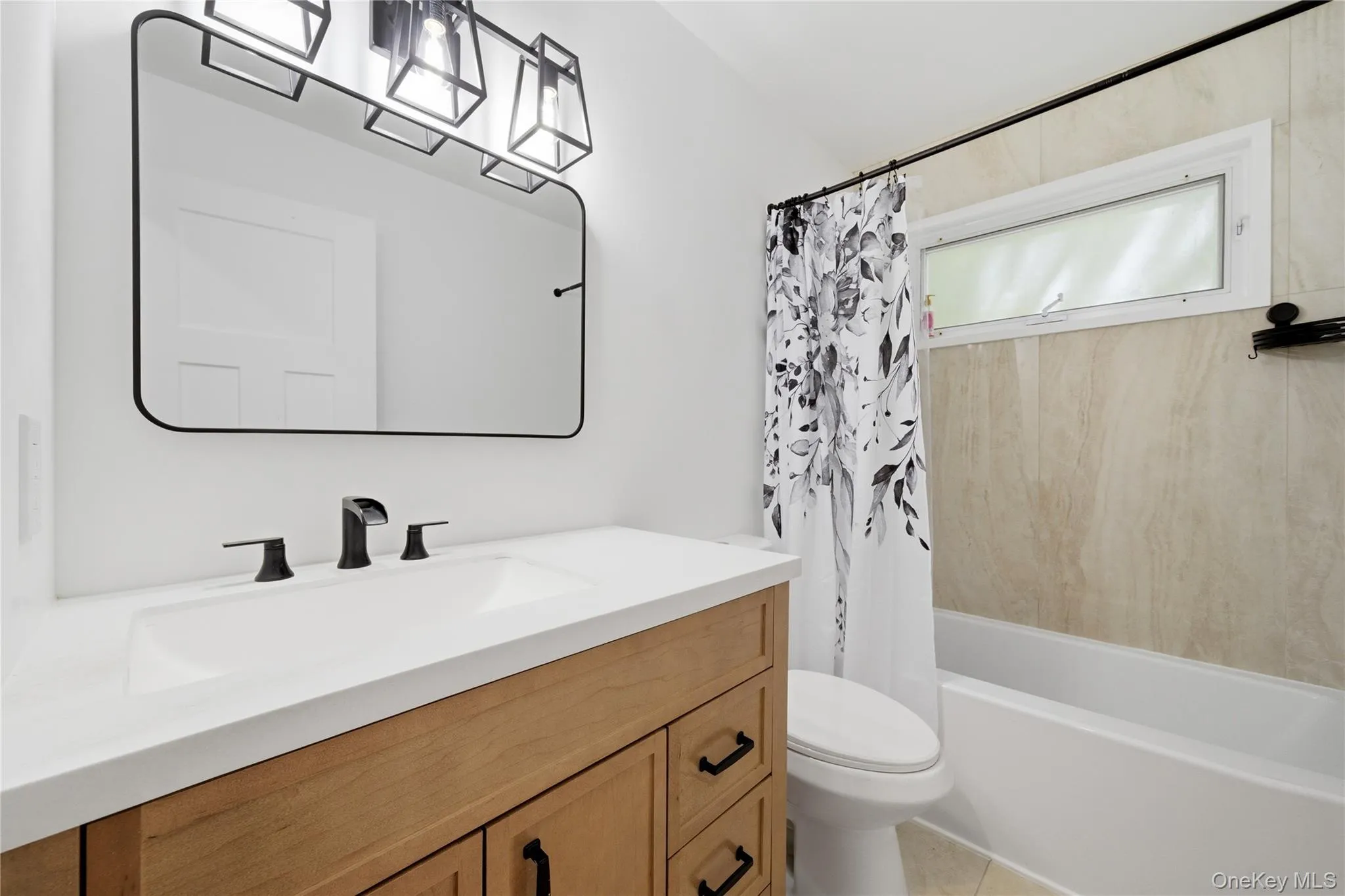 291 Locust Drive, Brookhaven, NY, 3 Bedrooms Bedrooms, 9 Rooms Rooms,2 BathroomsBathrooms,Residential,For Rent,Locust,0,1011410 291 Locust Drive, Brookhaven, NY, 3 Bedrooms Bedrooms, 9 Rooms Rooms,2 BathroomsBathrooms,Residential,For Rent,Locust,0,1011410