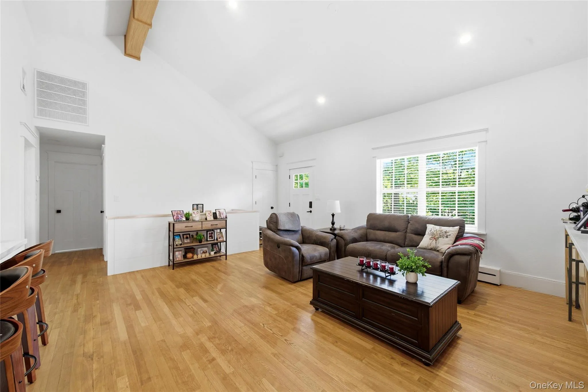 291 Locust Drive, Brookhaven, NY, 3 Bedrooms Bedrooms, 9 Rooms Rooms,2 BathroomsBathrooms,Residential,For Rent,Locust,0,1011410 291 Locust Drive, Brookhaven, NY, 3 Bedrooms Bedrooms, 9 Rooms Rooms,2 BathroomsBathrooms,Residential,For Rent,Locust,0,1011410