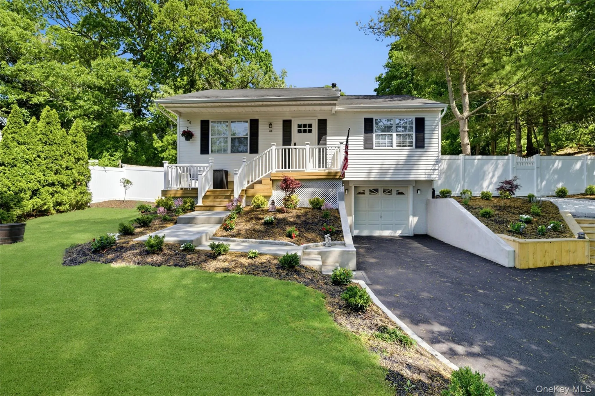 291 Locust Drive, Brookhaven, NY, 3 Bedrooms Bedrooms, 9 Rooms Rooms,2 BathroomsBathrooms,Residential,For Rent,Locust,0,1011410 291 Locust Drive, Brookhaven, NY, 3 Bedrooms Bedrooms, 9 Rooms Rooms,2 BathroomsBathrooms,Residential,For Rent,Locust,0,1011410