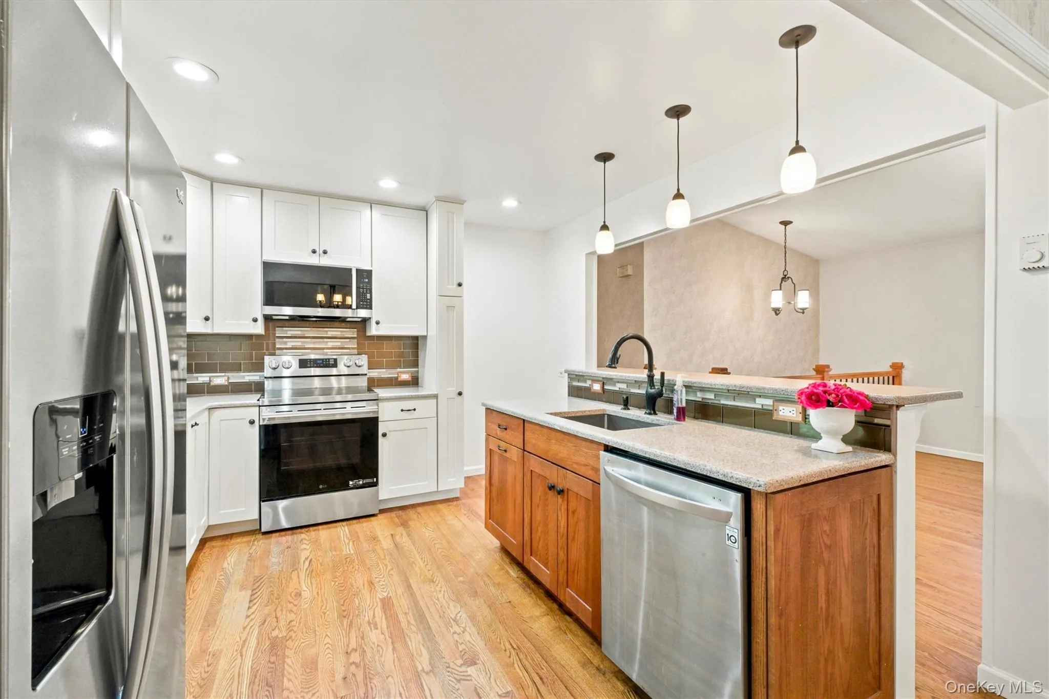 Updated with granite counter tops, Stainless steel appliances, recessed lighting Updated with granite counter tops, Stainless steel appliances, recessed lighting