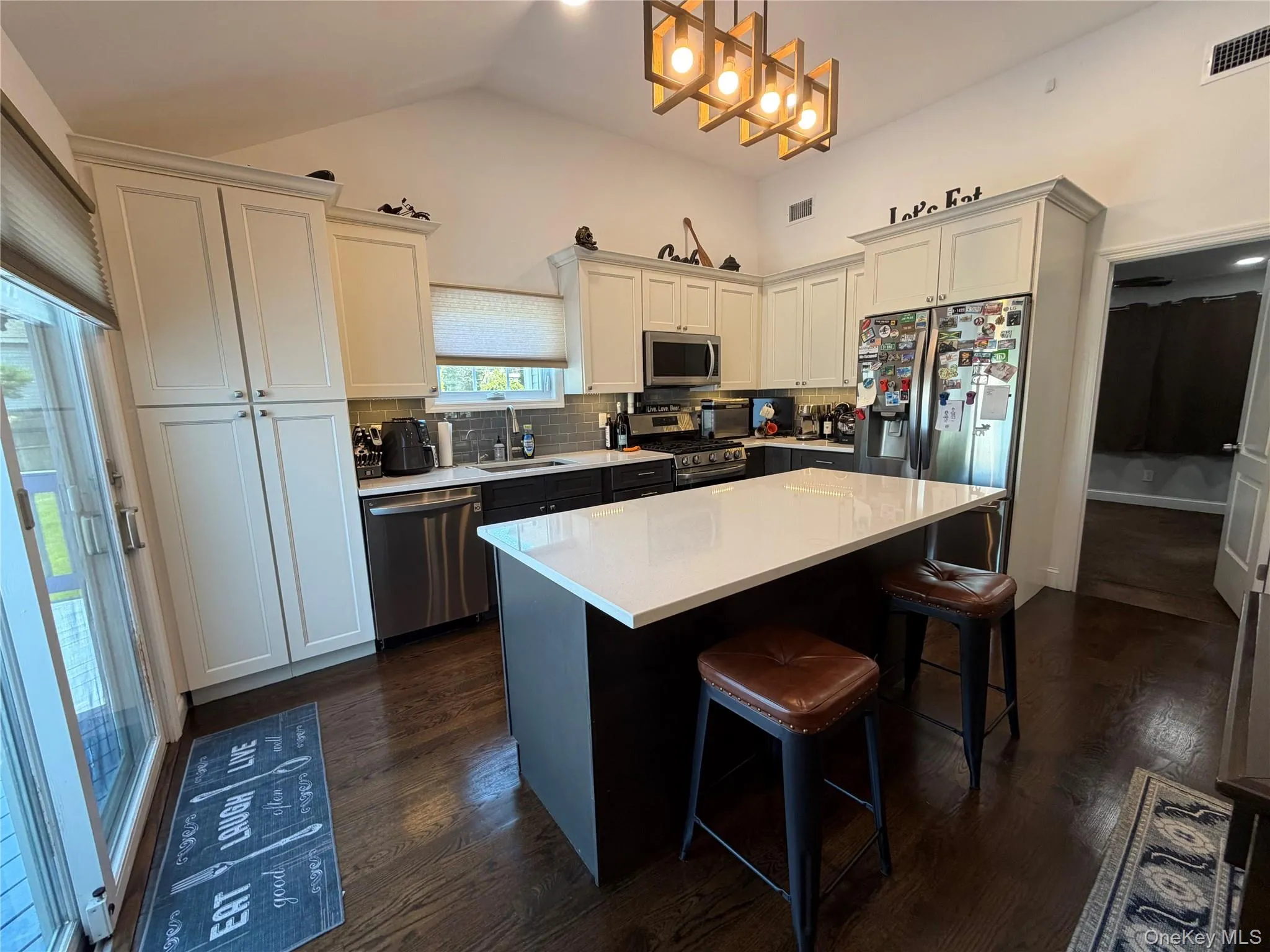 59 Lincoln Avenue, Islip, NY, 3 Bedrooms Bedrooms, 7 Rooms Rooms,2 BathroomsBathrooms,Residential Lease,For Rent,Lincoln,0,1011413 59 Lincoln Avenue, Islip, NY, 3 Bedrooms Bedrooms, 7 Rooms Rooms,2 BathroomsBathrooms,Residential Lease,For Rent,Lincoln,0,1011413