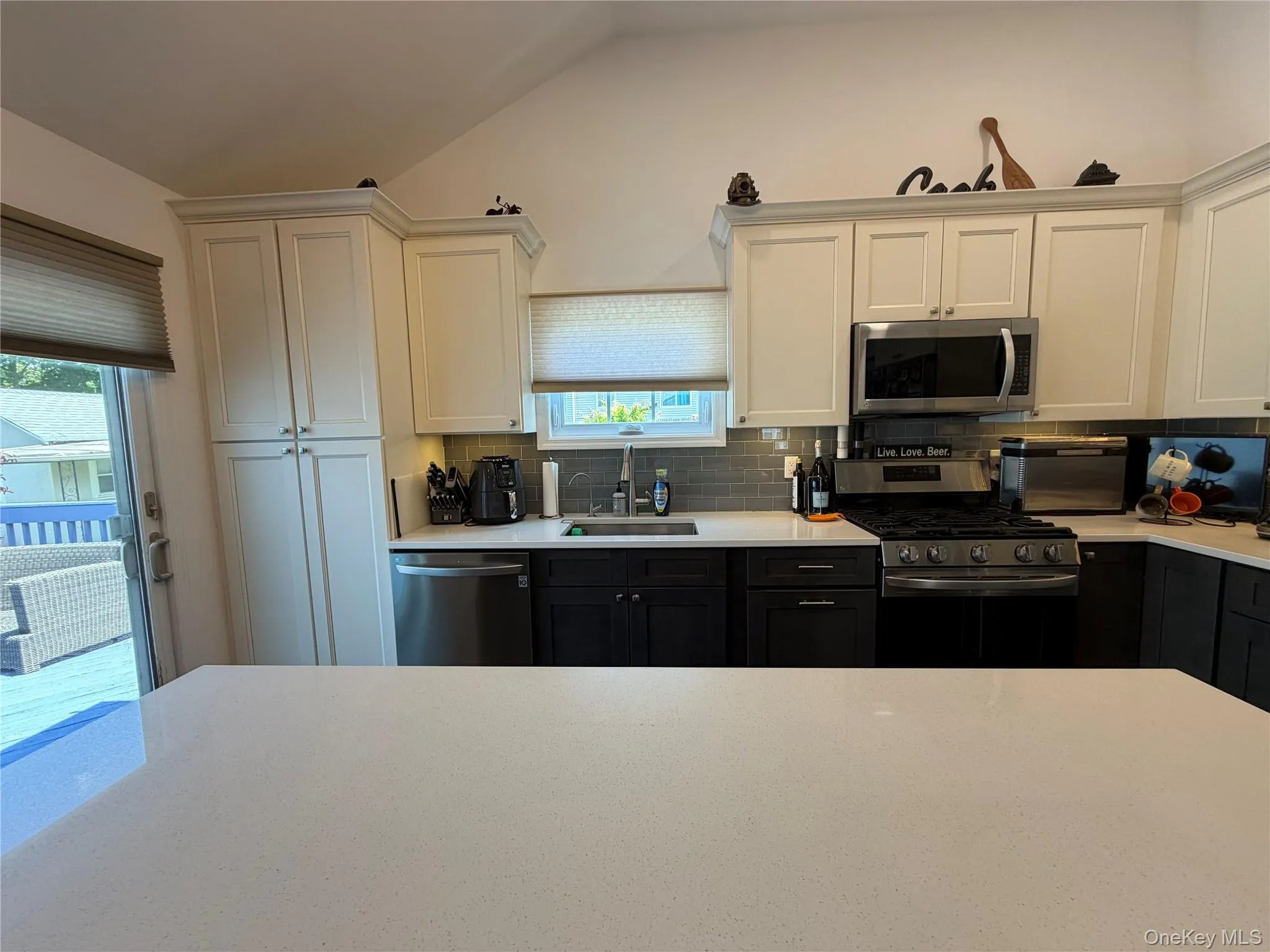 59 Lincoln Avenue, Islip, NY, 3 Bedrooms Bedrooms, 7 Rooms Rooms,2 BathroomsBathrooms,Residential Lease,For Rent,Lincoln,0,1011413 59 Lincoln Avenue, Islip, NY, 3 Bedrooms Bedrooms, 7 Rooms Rooms,2 BathroomsBathrooms,Residential Lease,For Rent,Lincoln,0,1011413