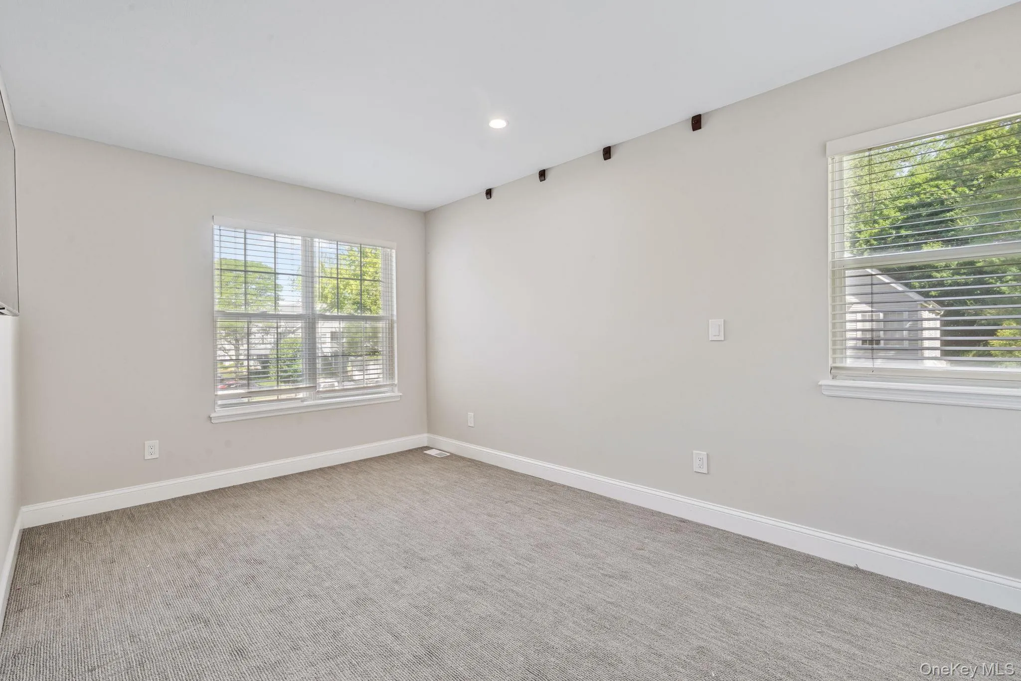 213 Windward Court, Brookhaven, NY, 3 Bedrooms Bedrooms, 5 Rooms Rooms,2 BathroomsBathrooms,Residential,For Rent,Windward,0,1011414 213 Windward Court, Brookhaven, NY, 3 Bedrooms Bedrooms, 5 Rooms Rooms,2 BathroomsBathrooms,Residential,For Rent,Windward,0,1011414