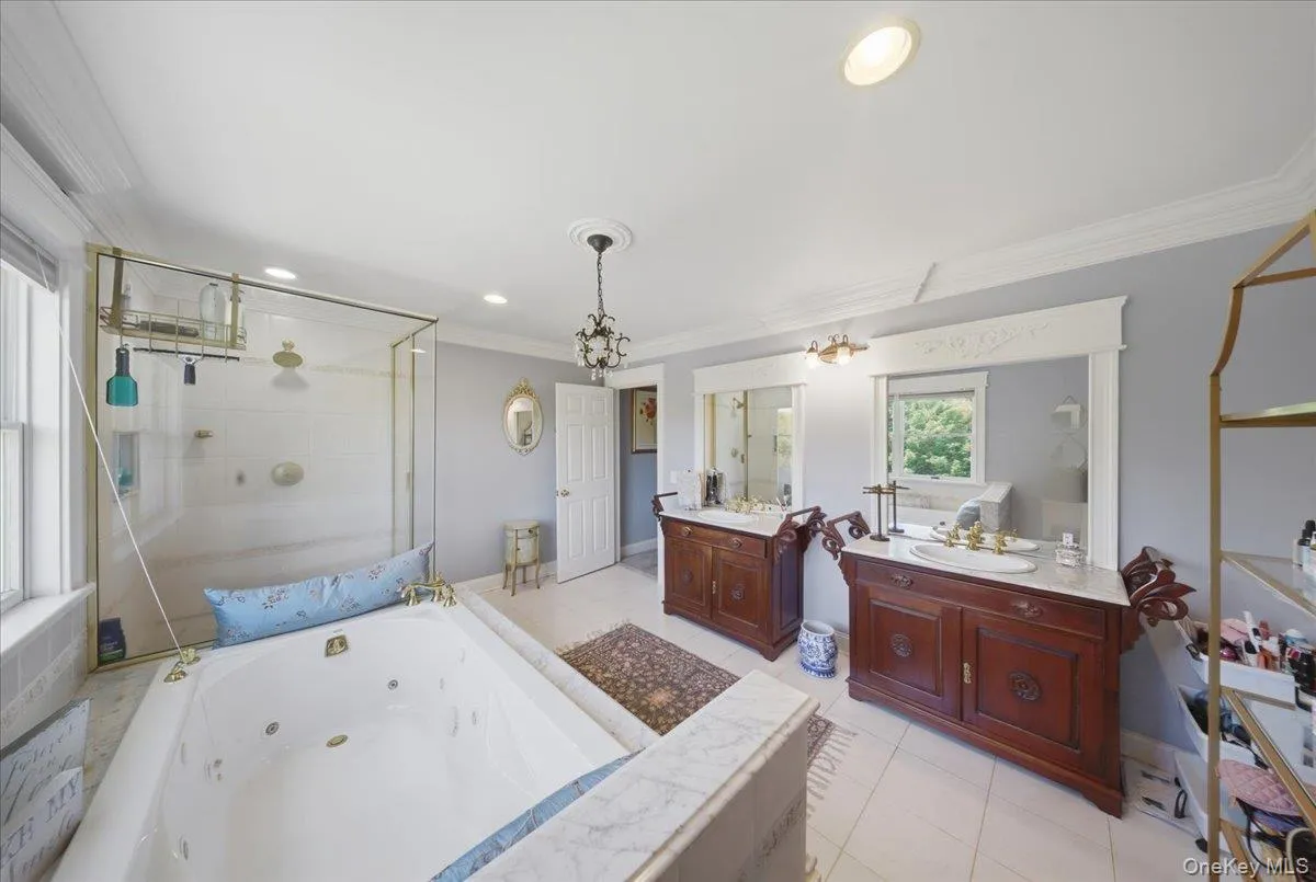 2 Mercedes Court, Brookhaven, NY, 4 Bedrooms Bedrooms, 8 Rooms Rooms,2 BathroomsBathrooms,Residential,For Rent,Mercedes,0,1011420 2 Mercedes Court, Brookhaven, NY, 4 Bedrooms Bedrooms, 8 Rooms Rooms,2 BathroomsBathrooms,Residential,For Rent,Mercedes,0,1011420