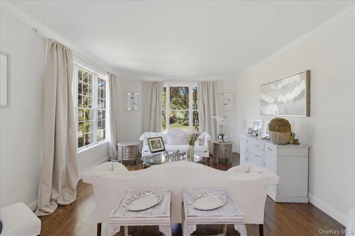 2 Mercedes Court, Brookhaven, NY, 4 Bedrooms Bedrooms, 8 Rooms Rooms,2 BathroomsBathrooms,Residential,For Rent,Mercedes,0,1011420 2 Mercedes Court, Brookhaven, NY, 4 Bedrooms Bedrooms, 8 Rooms Rooms,2 BathroomsBathrooms,Residential,For Rent,Mercedes,0,1011420