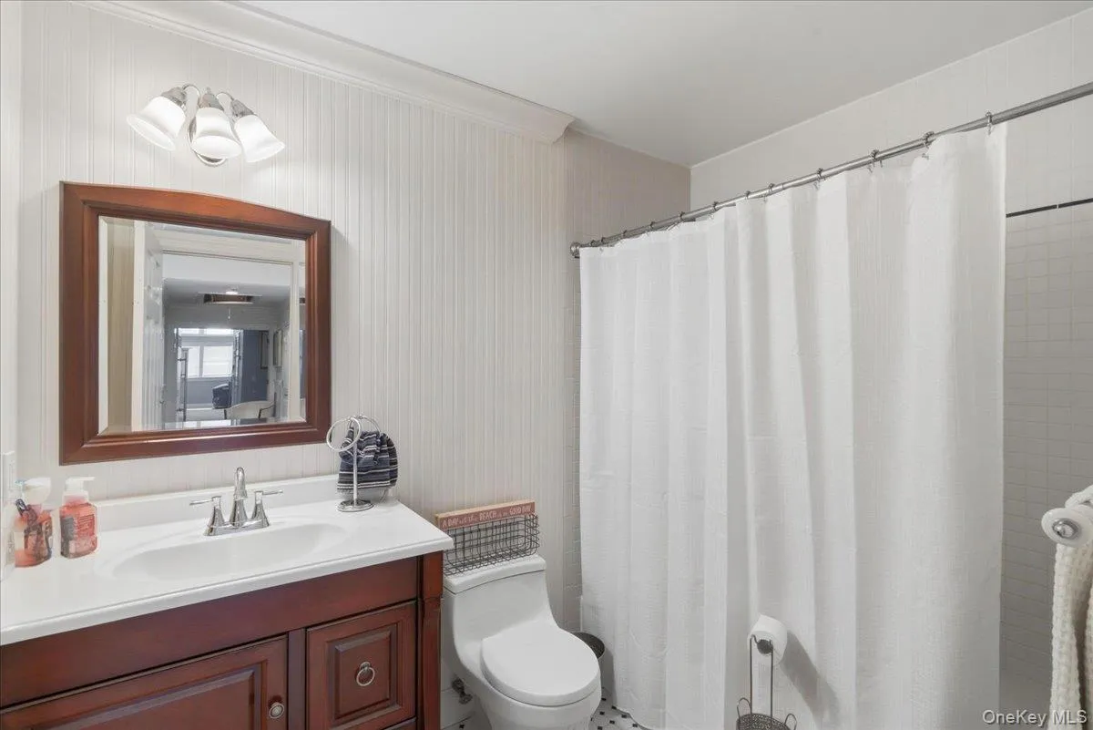 2 Mercedes Court, Brookhaven, NY, 4 Bedrooms Bedrooms, 8 Rooms Rooms,2 BathroomsBathrooms,Residential,For Rent,Mercedes,0,1011420 2 Mercedes Court, Brookhaven, NY, 4 Bedrooms Bedrooms, 8 Rooms Rooms,2 BathroomsBathrooms,Residential,For Rent,Mercedes,0,1011420