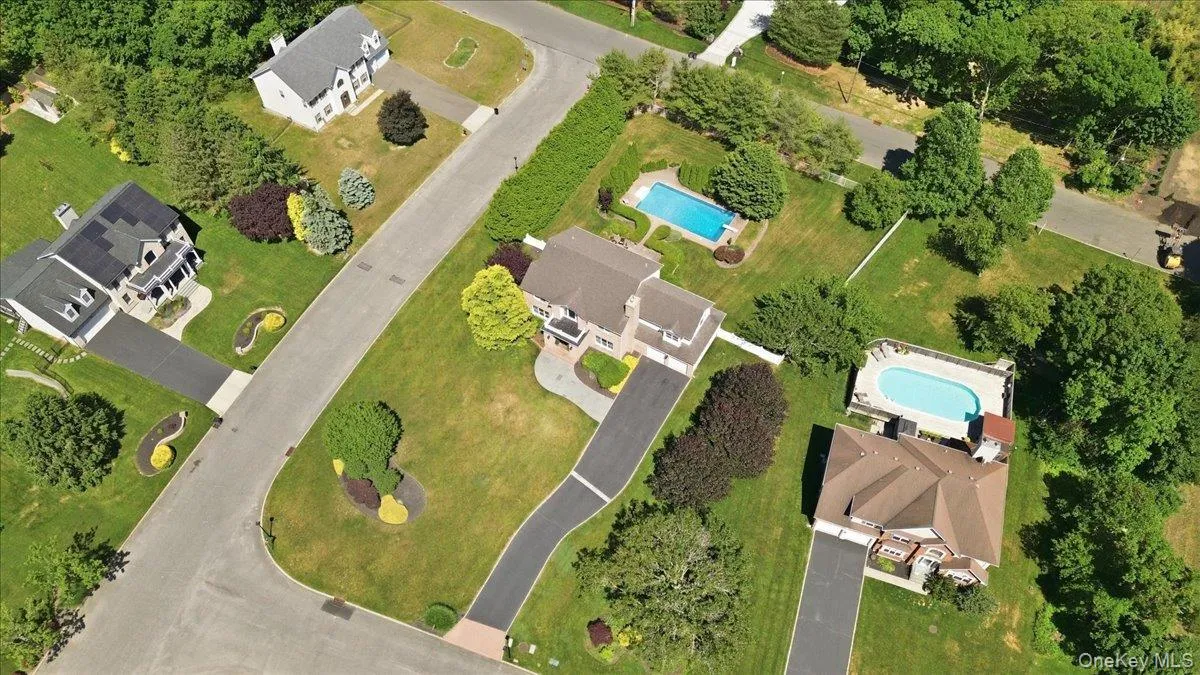 2 Mercedes Court, Brookhaven, NY, 4 Bedrooms Bedrooms, 8 Rooms Rooms,2 BathroomsBathrooms,Residential,For Rent,Mercedes,0,1011420 2 Mercedes Court, Brookhaven, NY, 4 Bedrooms Bedrooms, 8 Rooms Rooms,2 BathroomsBathrooms,Residential,For Rent,Mercedes,0,1011420