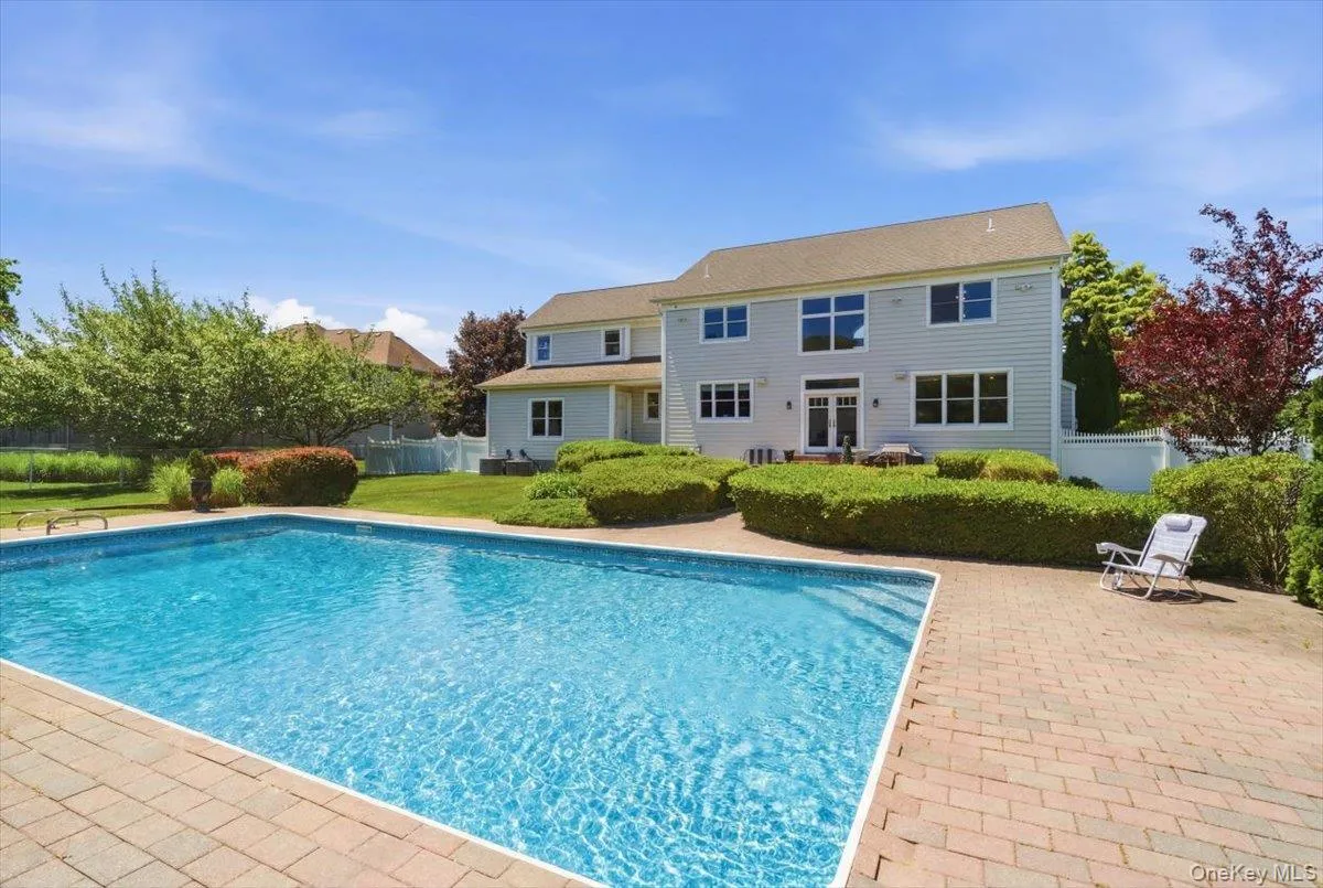 2 Mercedes Court, Brookhaven, NY, 4 Bedrooms Bedrooms, 8 Rooms Rooms,2 BathroomsBathrooms,Residential,For Rent,Mercedes,0,1011420 2 Mercedes Court, Brookhaven, NY, 4 Bedrooms Bedrooms, 8 Rooms Rooms,2 BathroomsBathrooms,Residential,For Rent,Mercedes,0,1011420