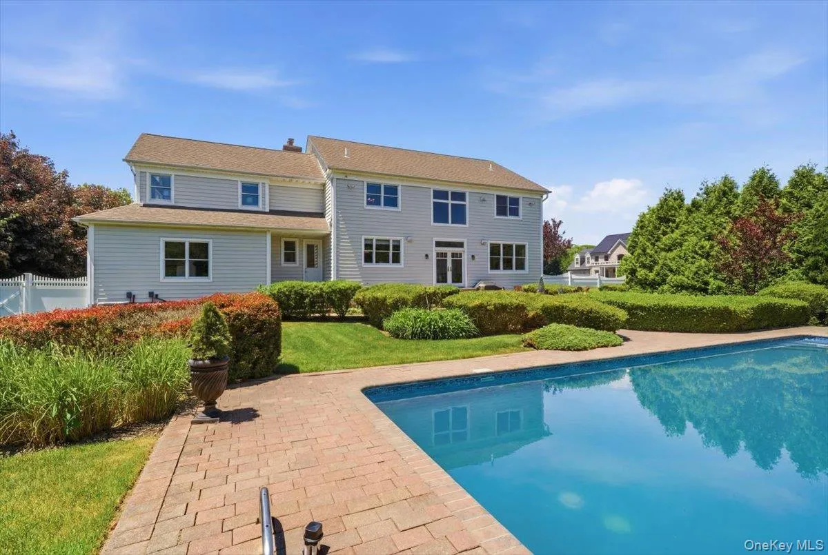 2 Mercedes Court, Brookhaven, NY, 4 Bedrooms Bedrooms, 8 Rooms Rooms,2 BathroomsBathrooms,Residential,For Rent,Mercedes,0,1011420 2 Mercedes Court, Brookhaven, NY, 4 Bedrooms Bedrooms, 8 Rooms Rooms,2 BathroomsBathrooms,Residential,For Rent,Mercedes,0,1011420