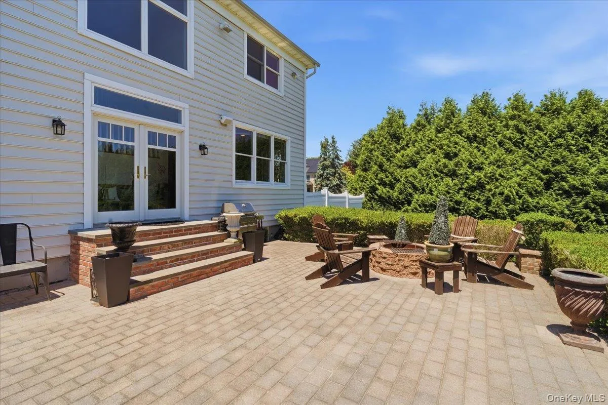 2 Mercedes Court, Brookhaven, NY, 4 Bedrooms Bedrooms, 8 Rooms Rooms,2 BathroomsBathrooms,Residential,For Rent,Mercedes,0,1011420 2 Mercedes Court, Brookhaven, NY, 4 Bedrooms Bedrooms, 8 Rooms Rooms,2 BathroomsBathrooms,Residential,For Rent,Mercedes,0,1011420