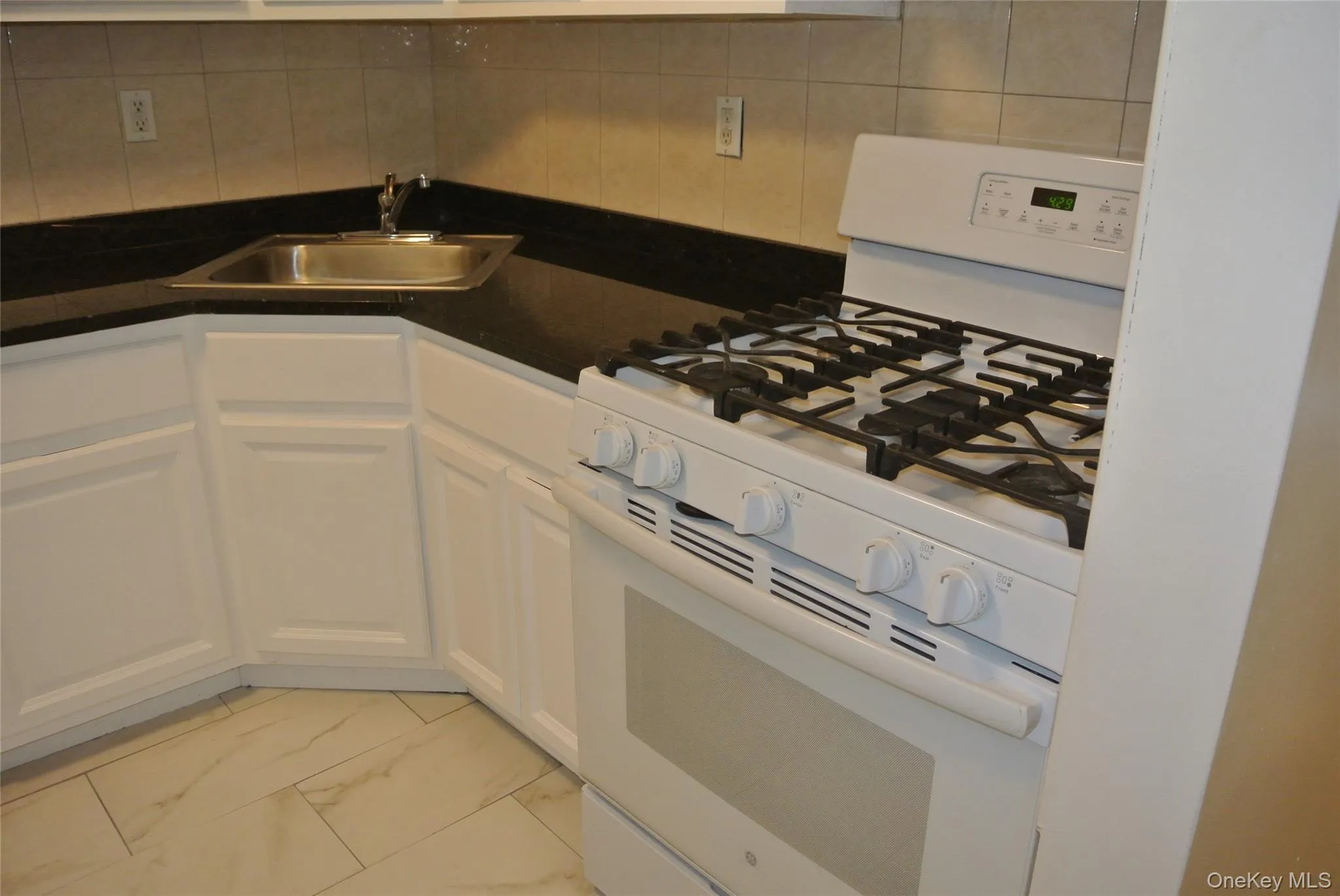 12 East 29th Street, New York, NY, 2 Bedrooms Bedrooms, 4 Rooms Rooms,2 BathroomsBathrooms,Residential Lease,For Rent,East 29th,0,1011422 12 East 29th Street, New York, NY, 2 Bedrooms Bedrooms, 4 Rooms Rooms,2 BathroomsBathrooms,Residential Lease,For Rent,East 29th,0,1011422