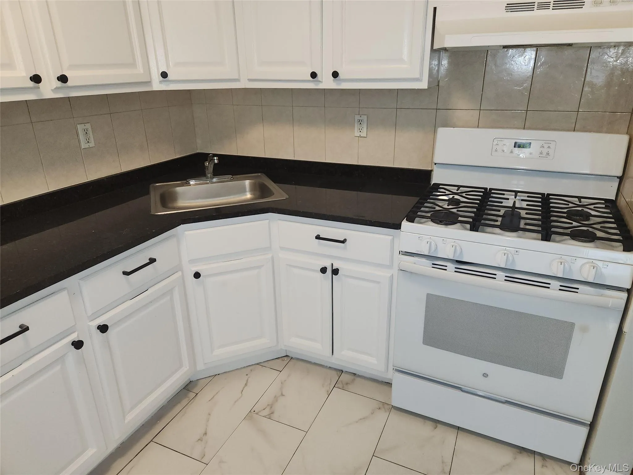 12 East 29th Street, New York, NY, 2 Bedrooms Bedrooms, 4 Rooms Rooms,2 BathroomsBathrooms,Residential Lease,For Rent,East 29th,0,1011422 12 East 29th Street, New York, NY, 2 Bedrooms Bedrooms, 4 Rooms Rooms,2 BathroomsBathrooms,Residential Lease,For Rent,East 29th,0,1011422