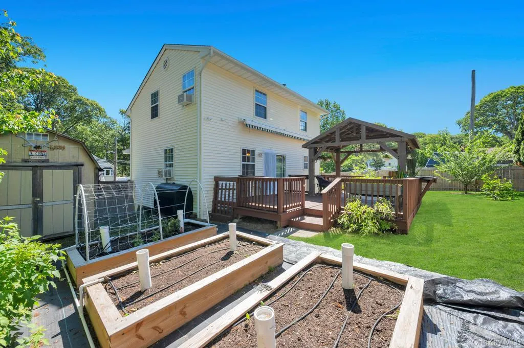 14 Cherry Road, Brookhaven, NY, 3 Bedrooms Bedrooms, 7 Rooms Rooms,2 BathroomsBathrooms,Residential,For Rent,Cherry,0,1011433 14 Cherry Road, Brookhaven, NY, 3 Bedrooms Bedrooms, 7 Rooms Rooms,2 BathroomsBathrooms,Residential,For Rent,Cherry,0,1011433