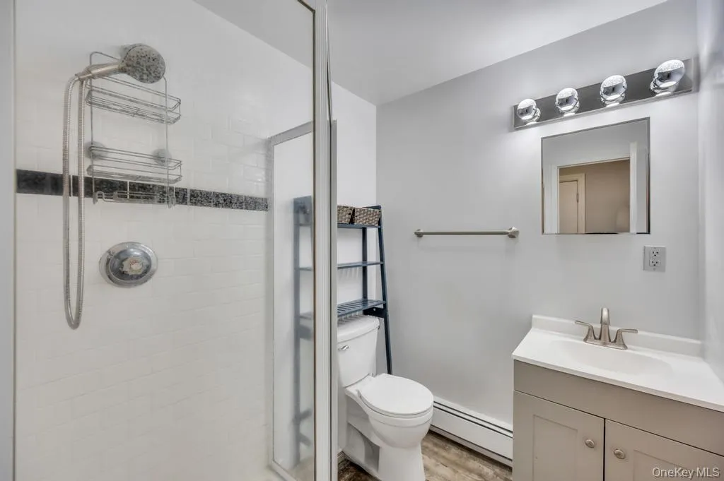 14 Cherry Road, Brookhaven, NY, 3 Bedrooms Bedrooms, 7 Rooms Rooms,2 BathroomsBathrooms,Residential,For Rent,Cherry,0,1011433 14 Cherry Road, Brookhaven, NY, 3 Bedrooms Bedrooms, 7 Rooms Rooms,2 BathroomsBathrooms,Residential,For Rent,Cherry,0,1011433