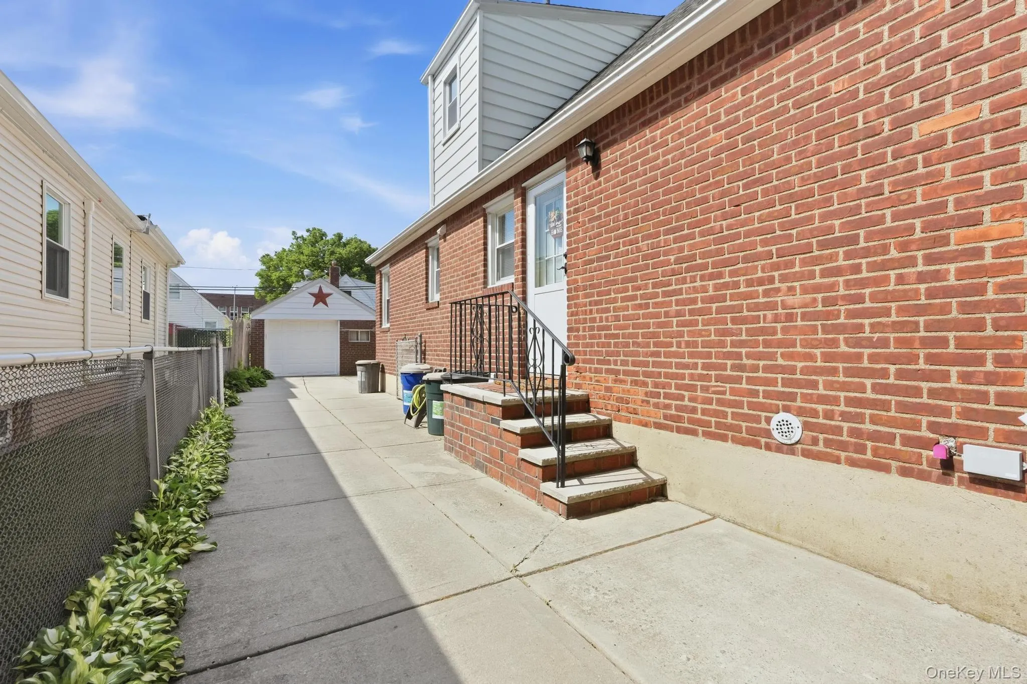 24616 86th Road, New York, NY, 4 Bedrooms Bedrooms, 8 Rooms Rooms,2 BathroomsBathrooms,Residential,For Rent,86th,0,1011434 24616 86th Road, New York, NY, 4 Bedrooms Bedrooms, 8 Rooms Rooms,2 BathroomsBathrooms,Residential,For Rent,86th,0,1011434