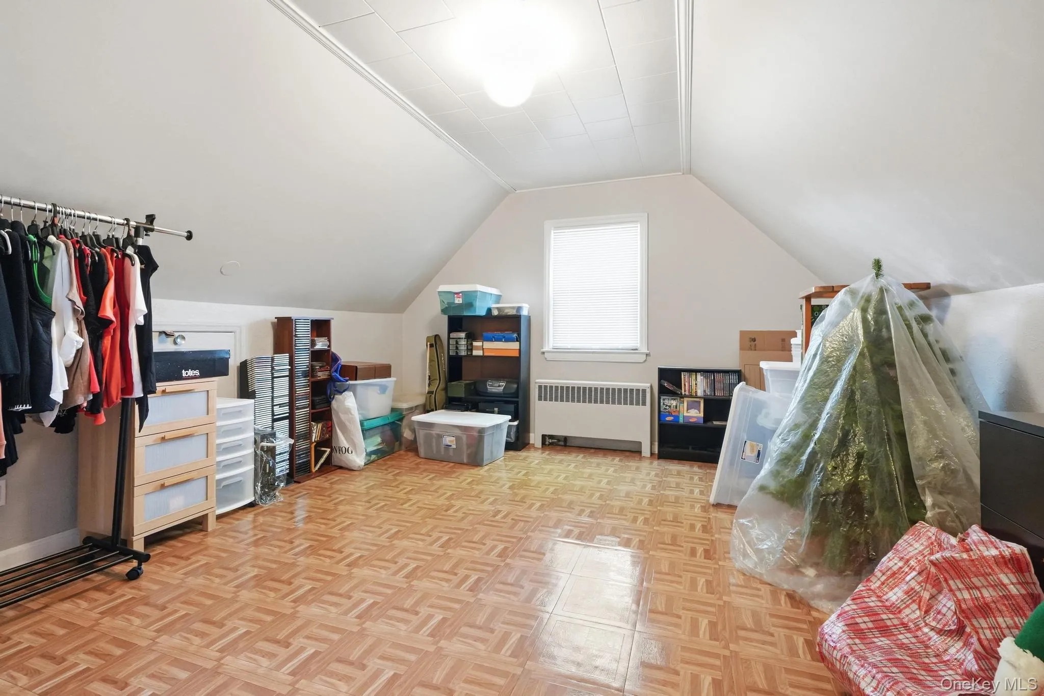 24616 86th Road, New York, NY, 4 Bedrooms Bedrooms, 8 Rooms Rooms,2 BathroomsBathrooms,Residential,For Rent,86th,0,1011434 24616 86th Road, New York, NY, 4 Bedrooms Bedrooms, 8 Rooms Rooms,2 BathroomsBathrooms,Residential,For Rent,86th,0,1011434
