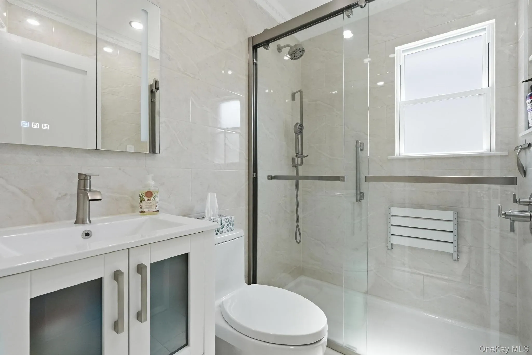 24616 86th Road, New York, NY, 4 Bedrooms Bedrooms, 8 Rooms Rooms,2 BathroomsBathrooms,Residential,For Rent,86th,0,1011434 24616 86th Road, New York, NY, 4 Bedrooms Bedrooms, 8 Rooms Rooms,2 BathroomsBathrooms,Residential,For Rent,86th,0,1011434