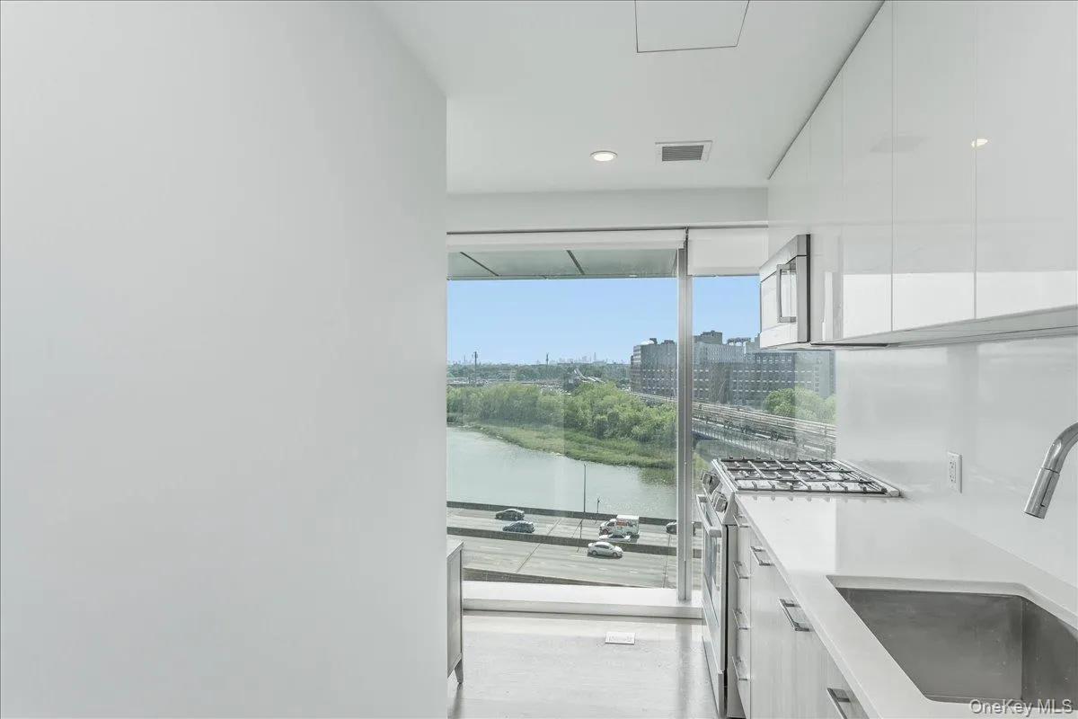 13103 40th Road, New York, NY, 1 Bedroom Bedrooms, 5 Rooms Rooms,1 BathroomBathrooms,Residential,For Rent,40th,0,1011435 13103 40th Road, New York, NY, 1 Bedroom Bedrooms, 5 Rooms Rooms,1 BathroomBathrooms,Residential,For Rent,40th,0,1011435
