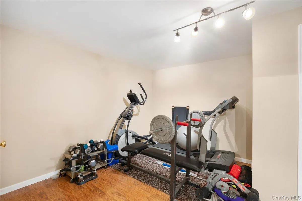 Area for workouts! Area for workouts!